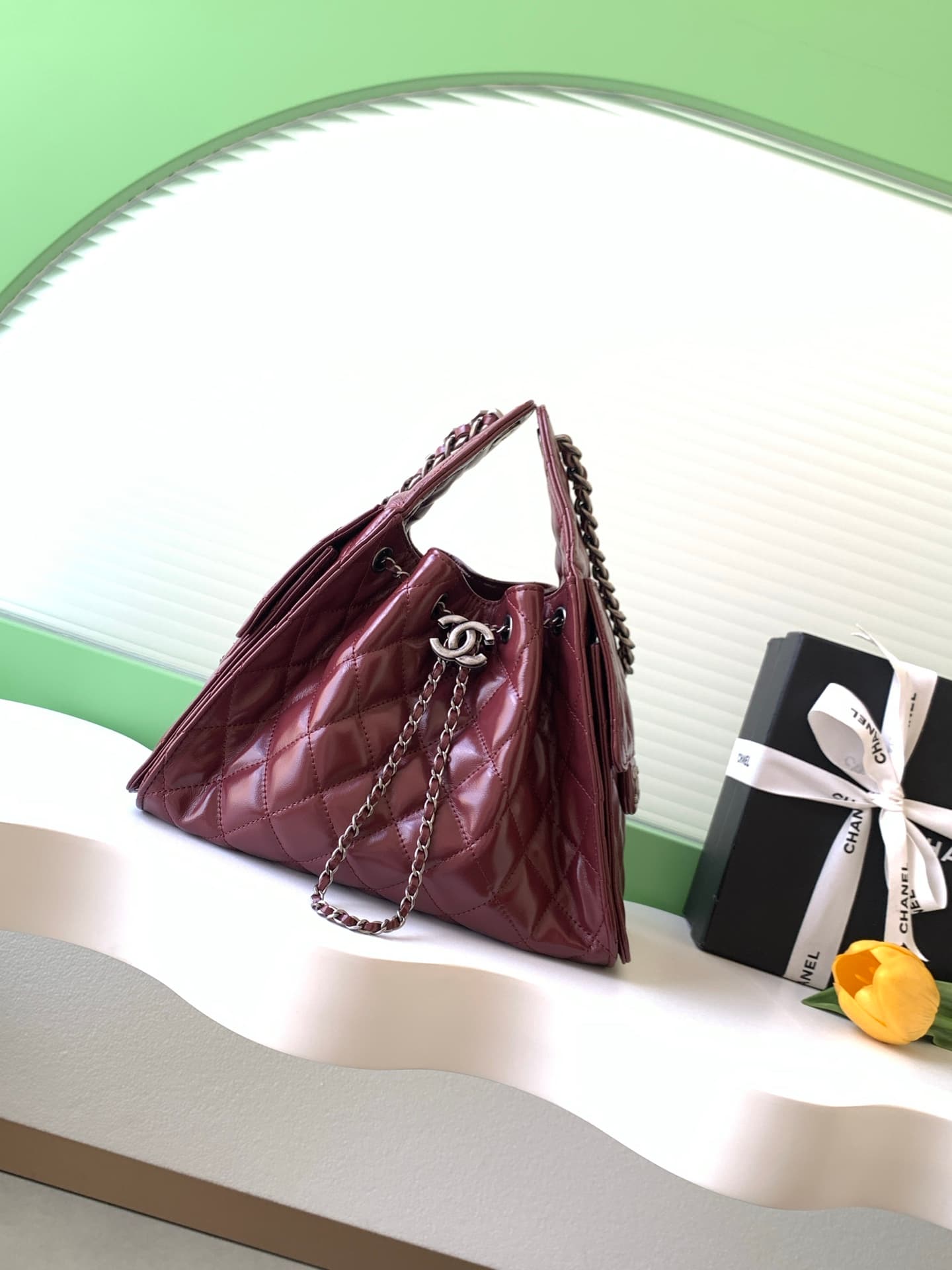Chanel 25 Small Hobo handbag AS5293 Shiny calfskin&Silver-tone metal Burgundy A