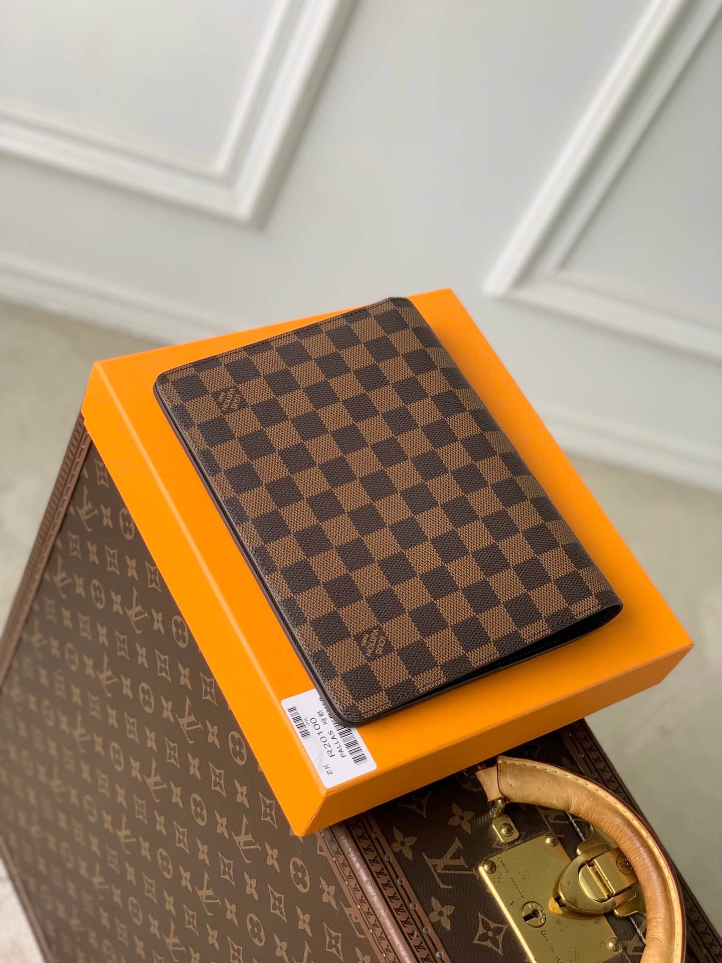 Louis Vuitton Desk Agenda Cover Damier canvas, cross grain leather lining R21065 High