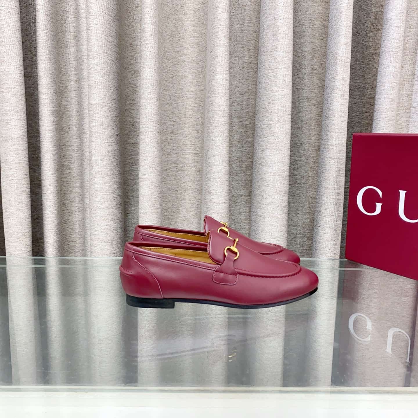 Gucci Loafer  shoes Women