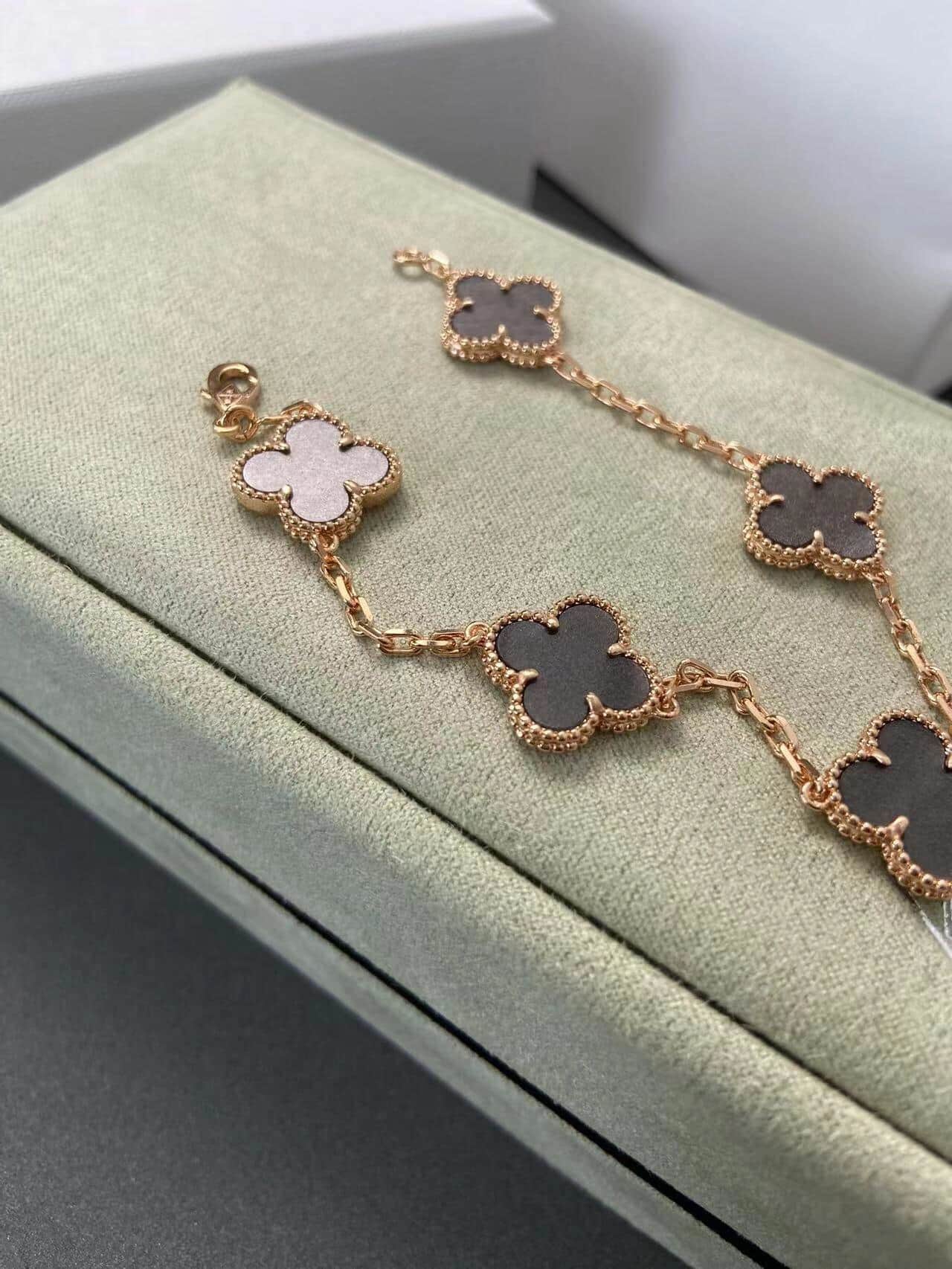 Van Cleef & Arpels Vintage Alhambra 5-motif Bracelet V-Gold High
