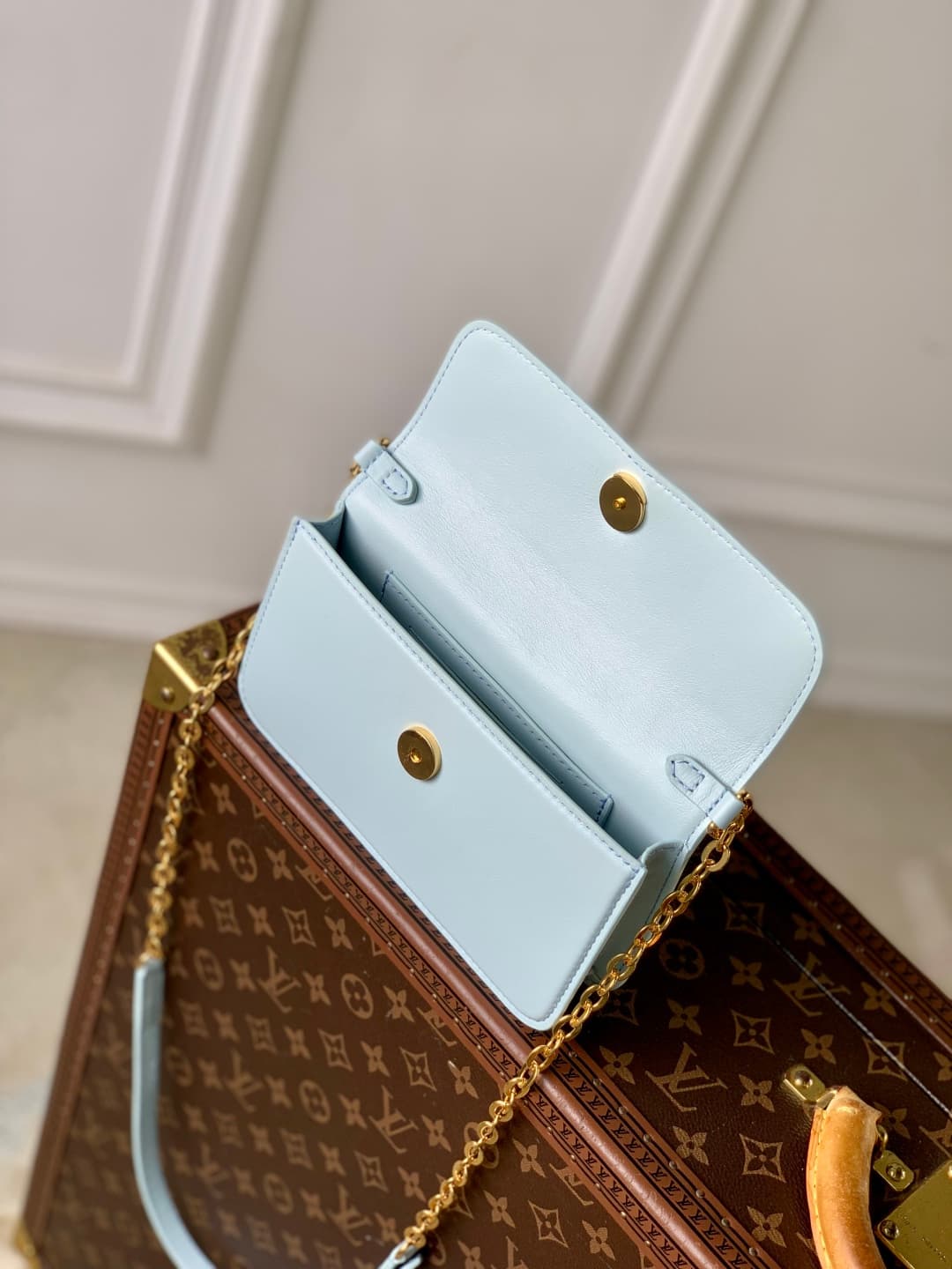 Louis Vuitton Wallet On Chain LV Bloom Azure Blue Calfskin leather M14547 High