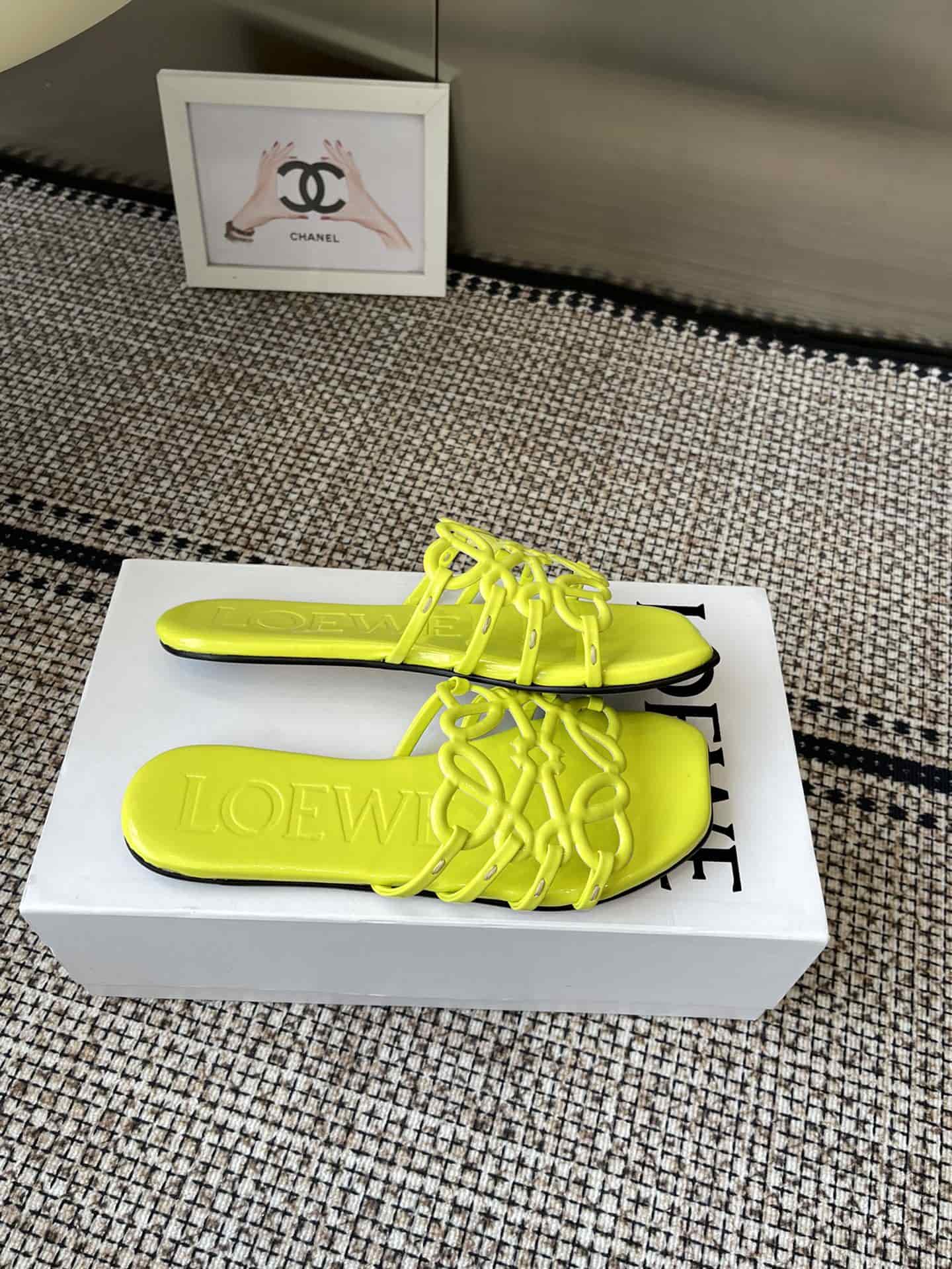 LOEWE Petal Anagram slide Shoes Women