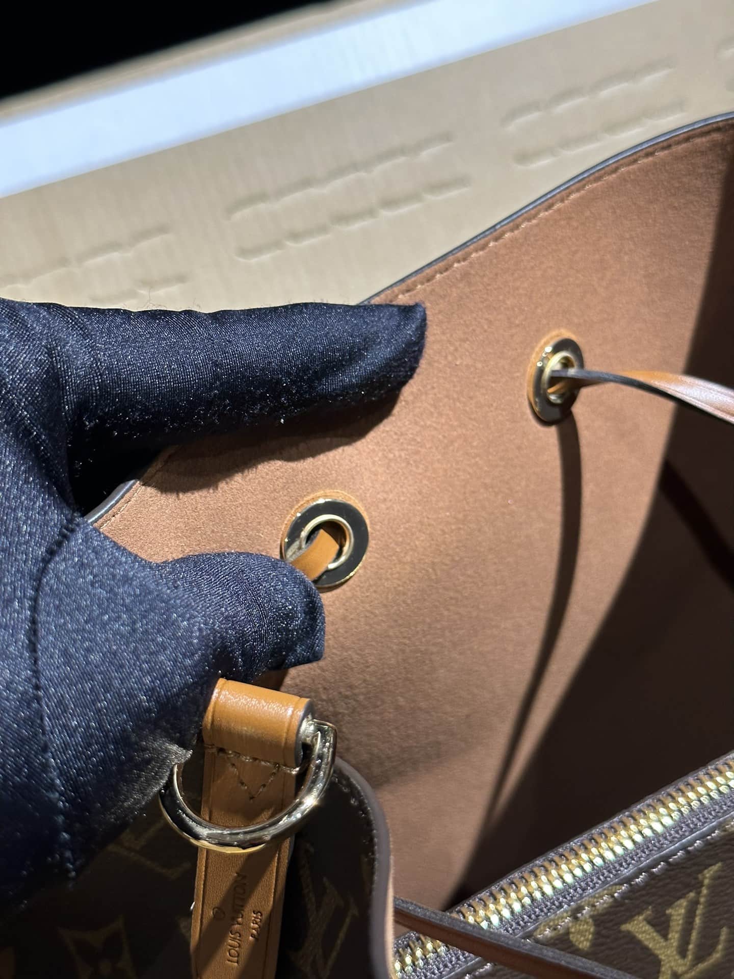 Louis Vuitton NéoNoé MM Monogram coated canvas M44887 High