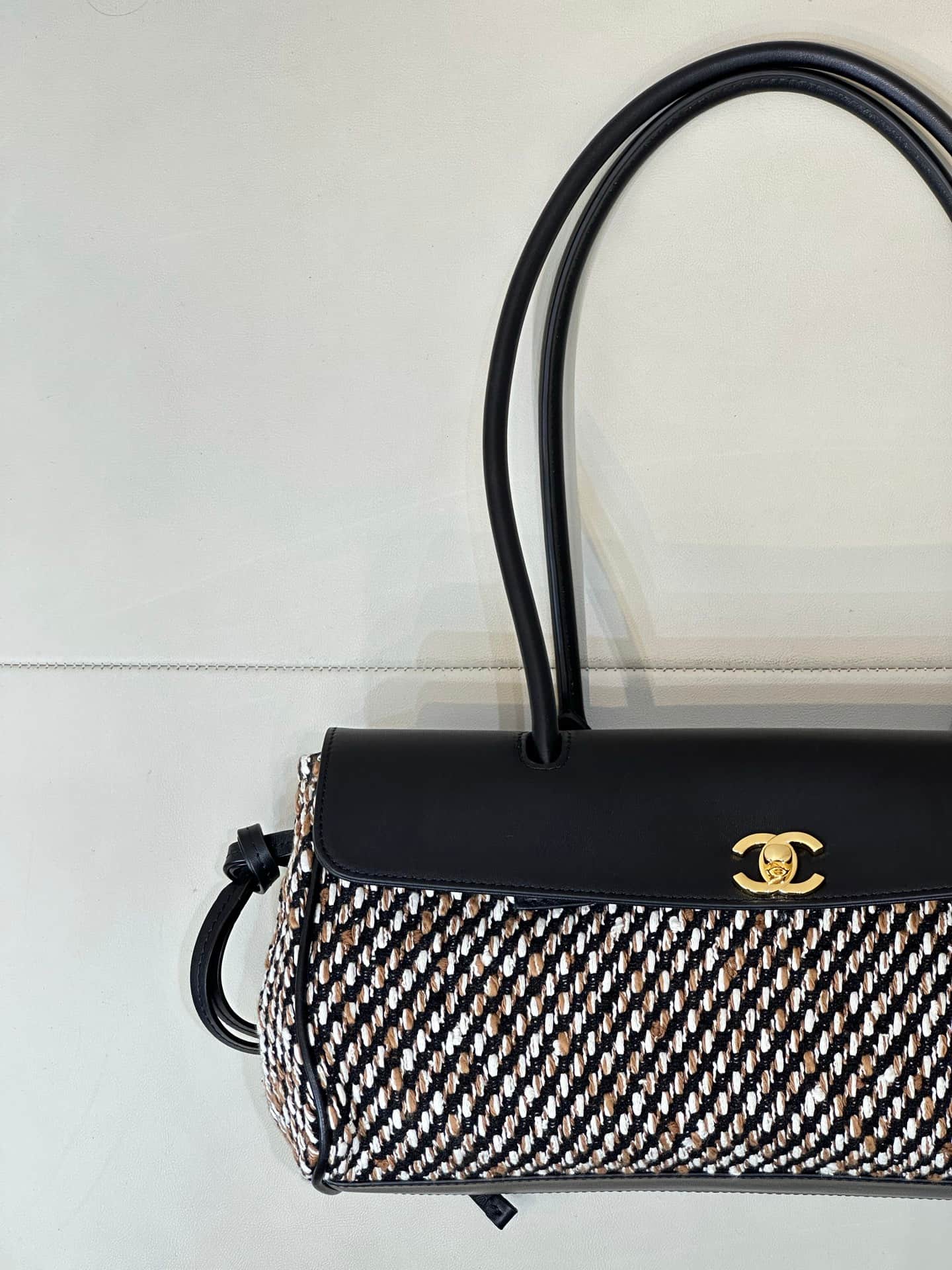 Chanel SMALL SHOPPING BAG Tweed with Calfskin& Gold-Tone Metal AS6288 TOP