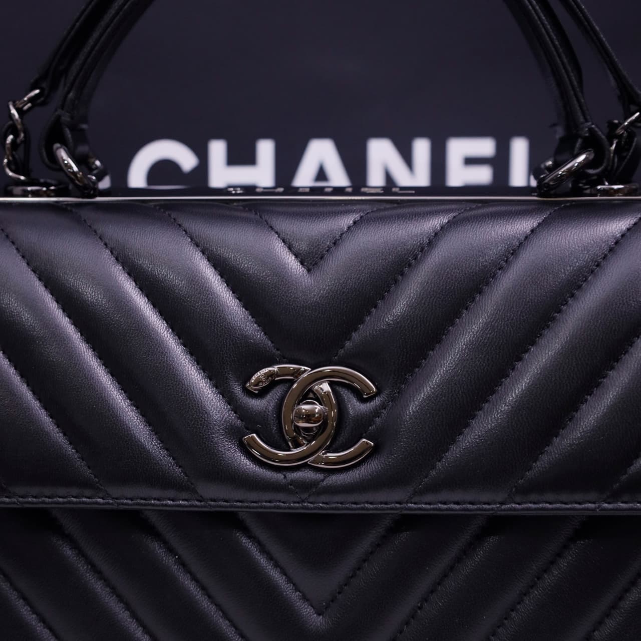 SMALL FLAP BAG WITH TOP HANDLE Lambskin Black Metal Black A