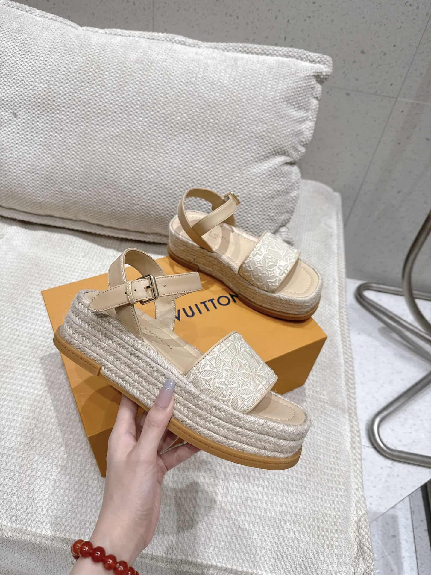 Louis Vuitton Sandal shoes Women
