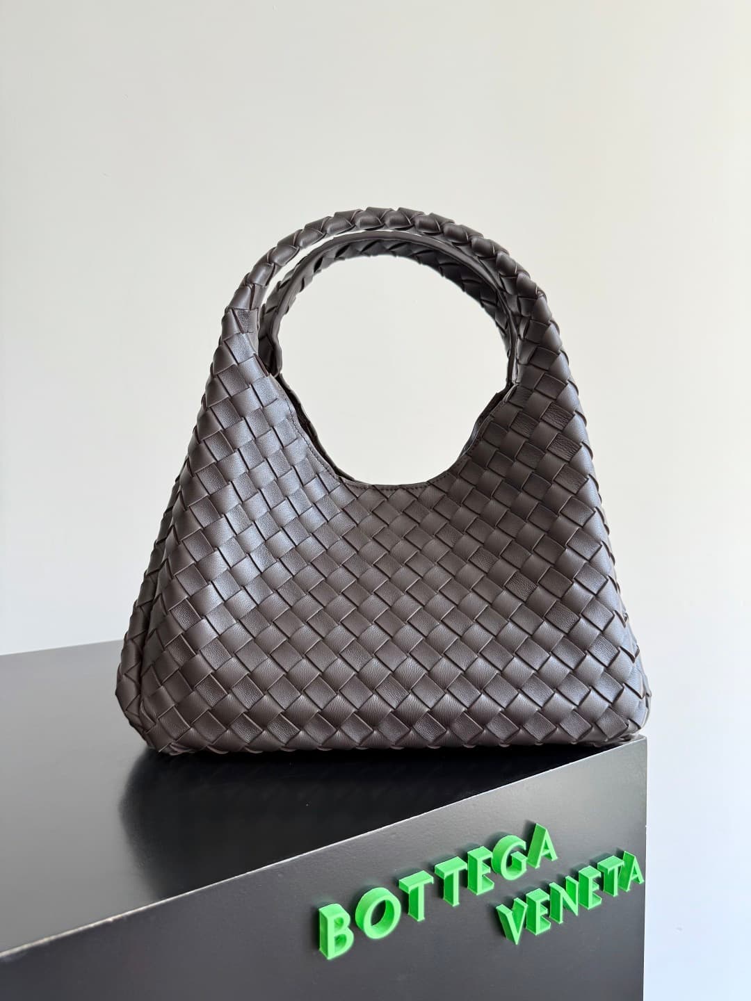 Bottega Veneta Medium Campana shoulder bag in Intrecciato leather Brown TOP
