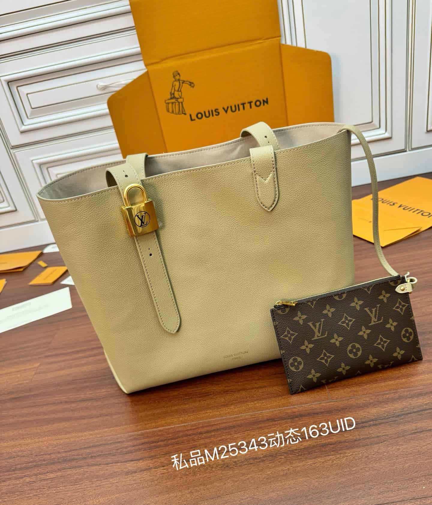 Louis Vuitton Low Key Cabas MM Clay Green Grained calfskin M25343 TOP