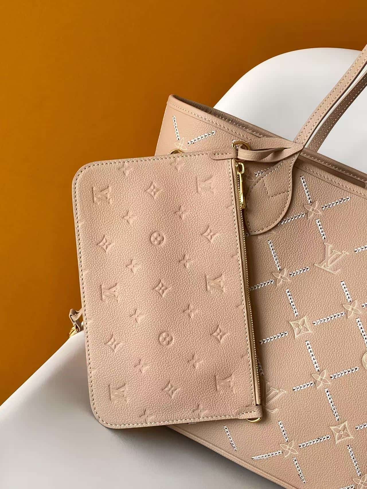 Louis Vuitton Neverfull MM Hazelnut Couture Cowhide leather M29486 High