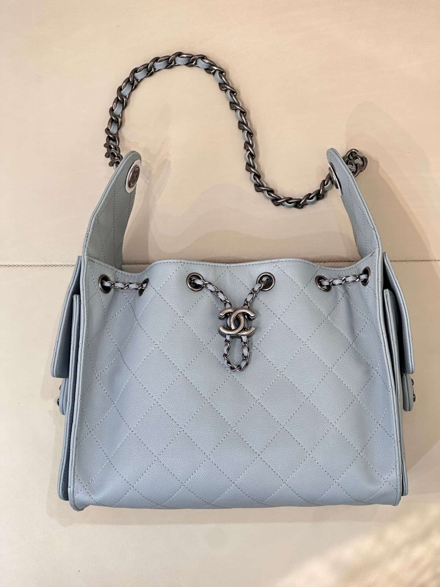 Chanel 25 Small Hobo handbag AS5293 Grained Calfskin & Antiqued Silver Metal Grey TOP