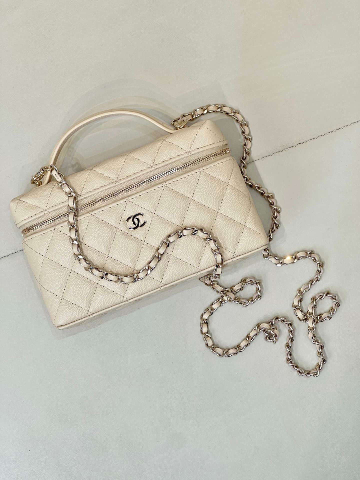Chanel Classic Vanity with Chain Grained Calfskin & Gold-Tone Metal Beige AP4385 TOP
