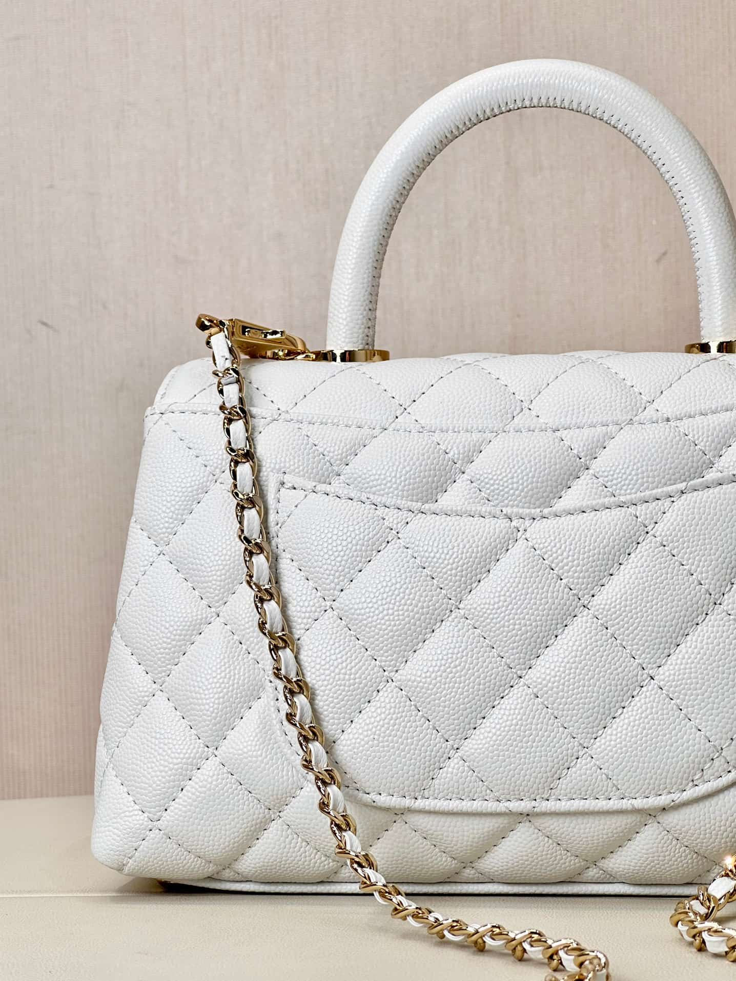 FLAP BAG WITH TOP HANDLE Grained Calfskin & Gold-Tone Metal A92990 White  TOP