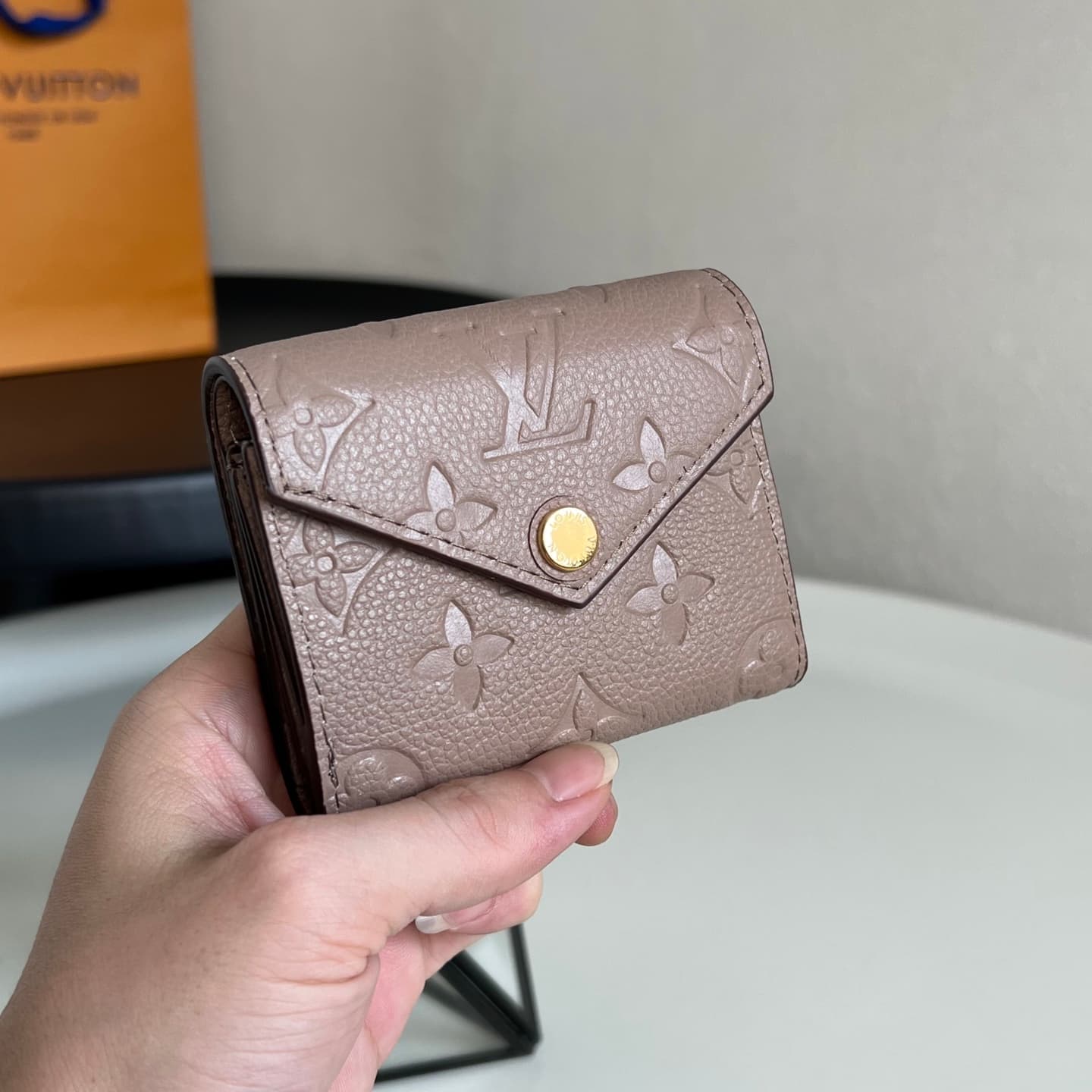 Louis Vuitton Zoé Wallet Tourterelle Gray Monogram Empreinte Leather M69800 Hgih