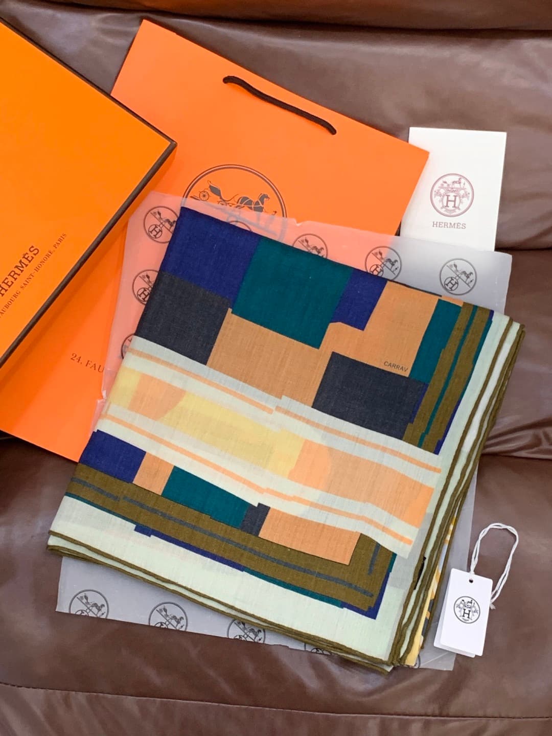 Hermes Camails a Carreaux silk scarf