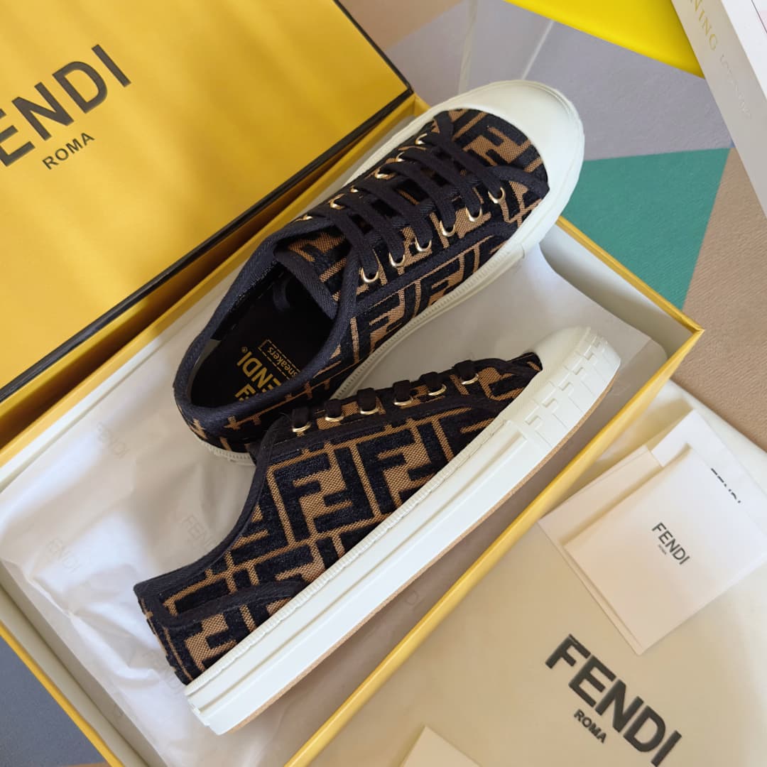 Fendi FF Domino Sneaker Shoes Men Women