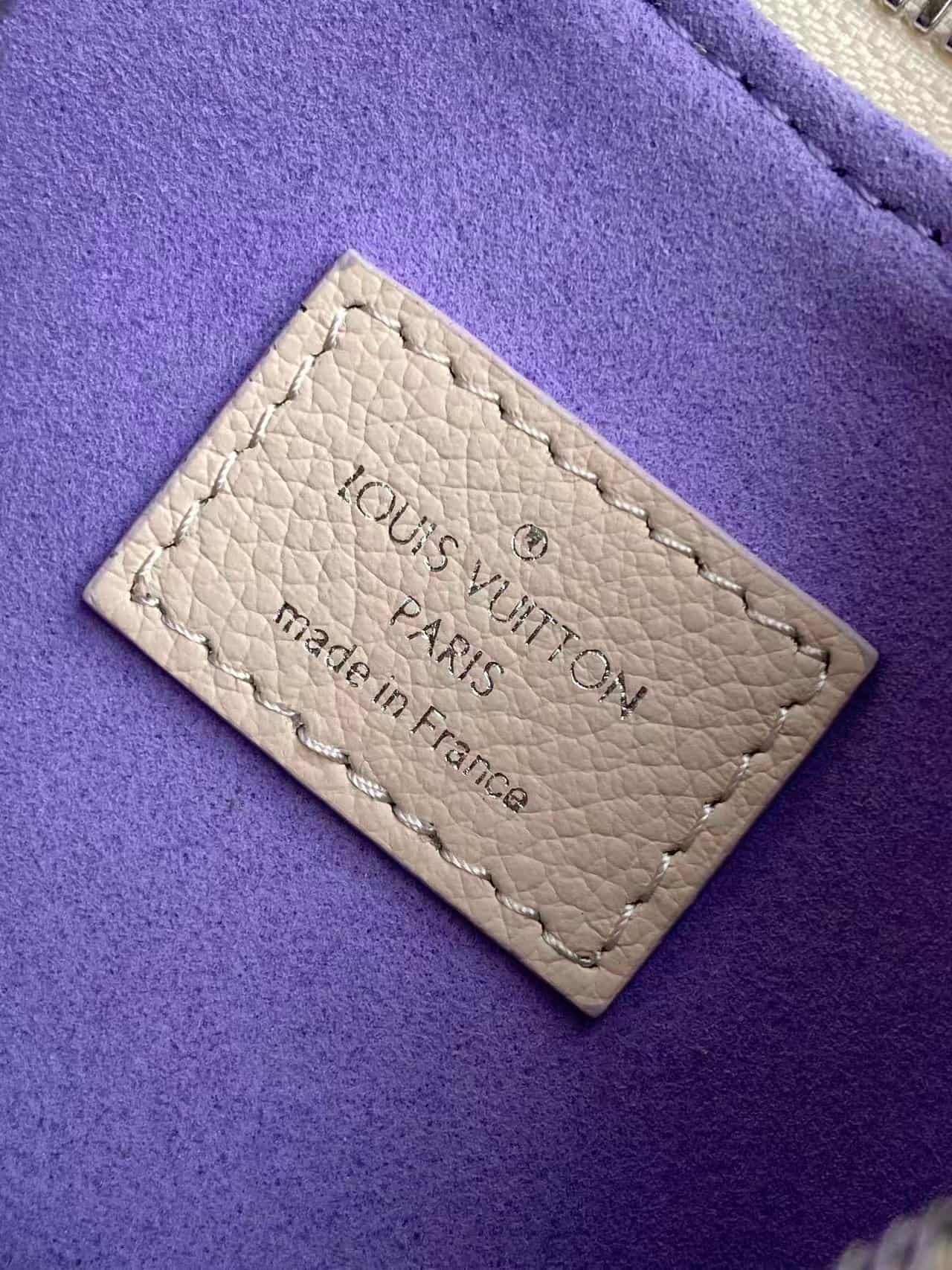 Louis Vuitton Nano Boulogne Monogram Empreinte Link Quartz Cowhide leather M29779 High
