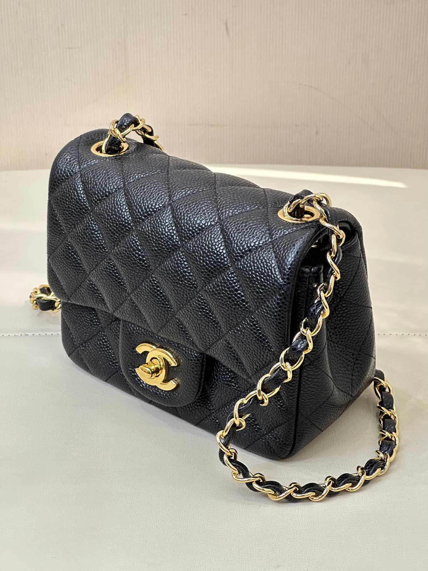 CHANEL Super Mini Classic Handbag Grained Calfskin & Gold-tone Metal A35200 Black TOP