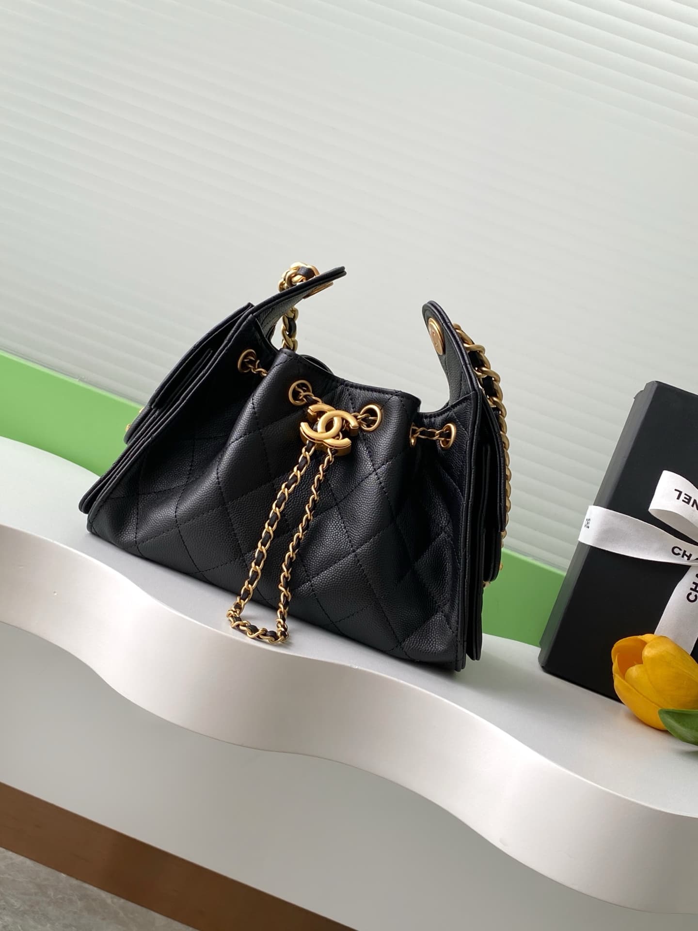 Chanel 25 Mini Hobo handbag AS5631 Grained calfskin & gold-tone metal Black A