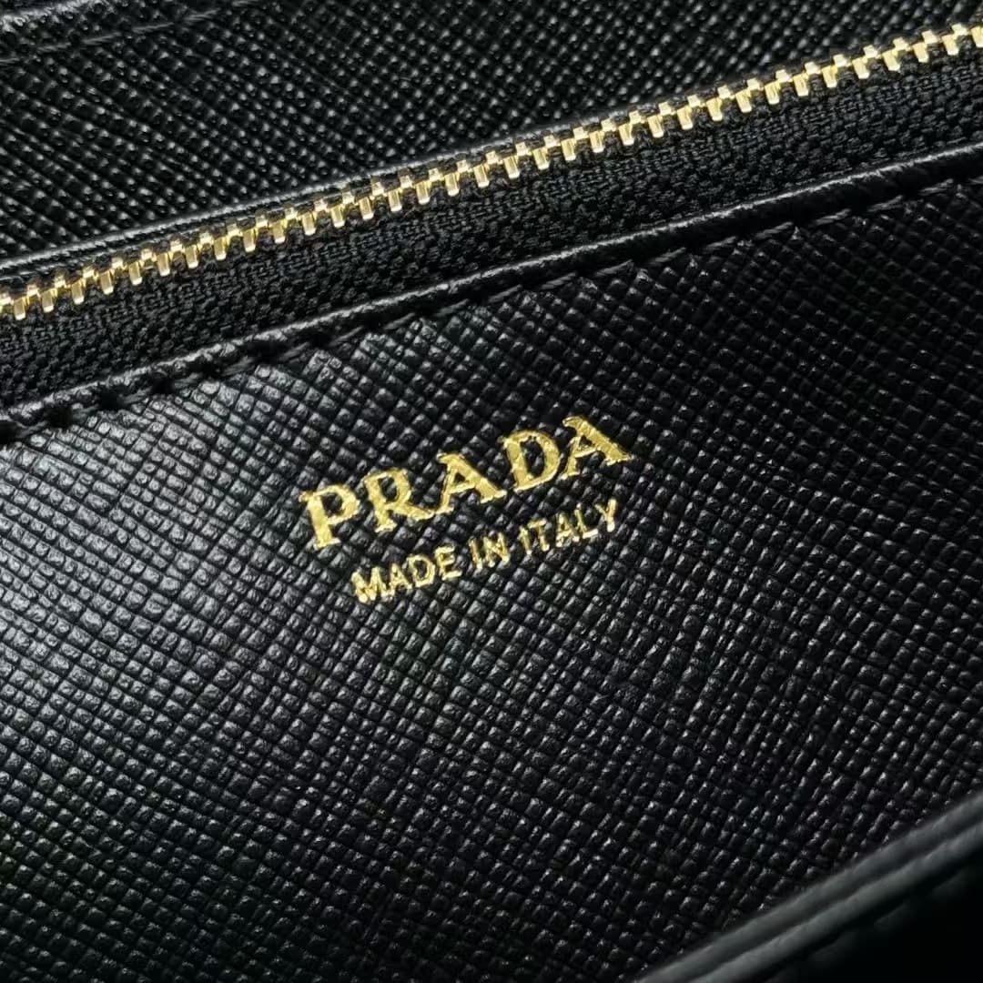 Prada Zipped Wallet In Black Saffiano Leather High