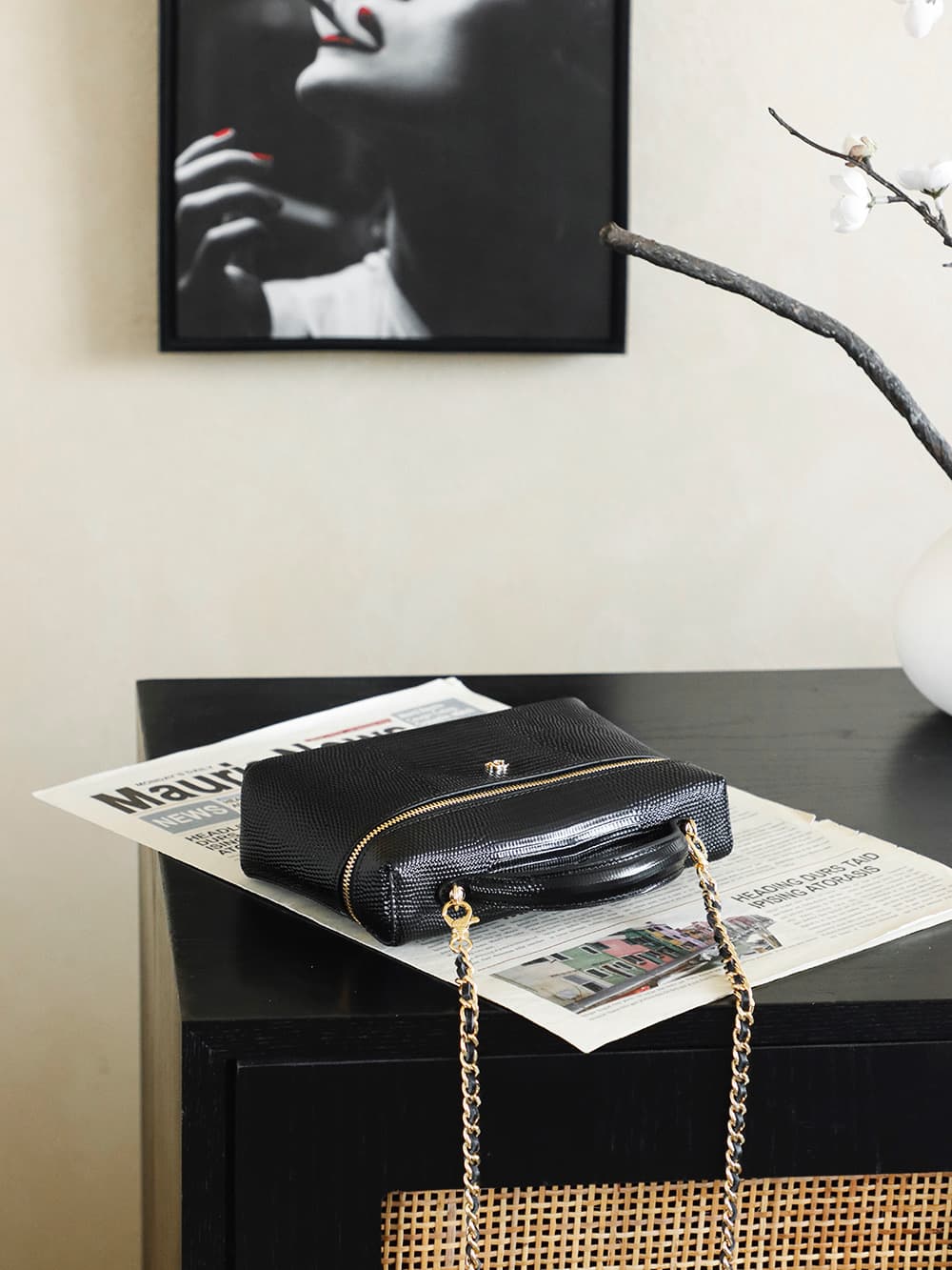 Chanel Small Vanity with chain Lizard Embossed Calfskin & Gold-Tone Metal Black AS5195 A