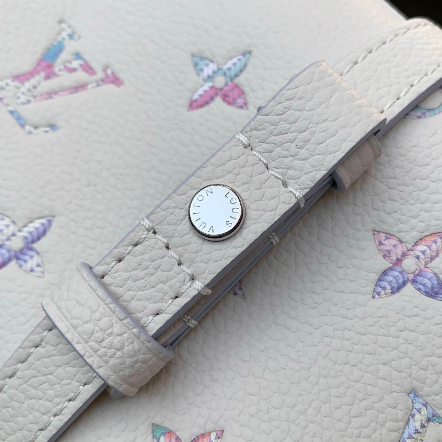 Louis Vuitton Wallet On Chain Ivy Monogram Empreinte Link Quartz Cowhide leather M29770 High