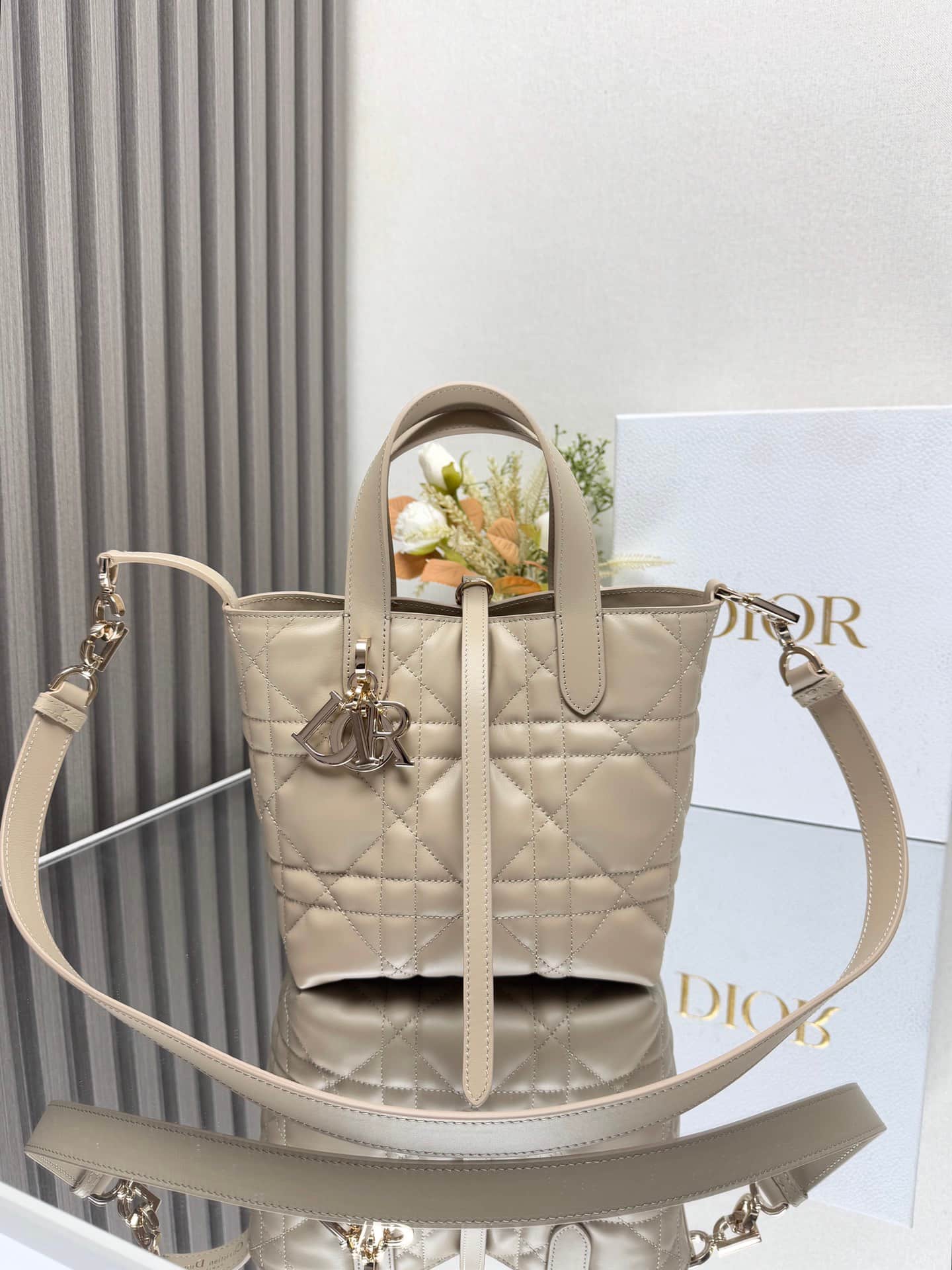 Small Dior Toujours Vertical Tote Bag Beige Macrocannage Calfskin M2835 High