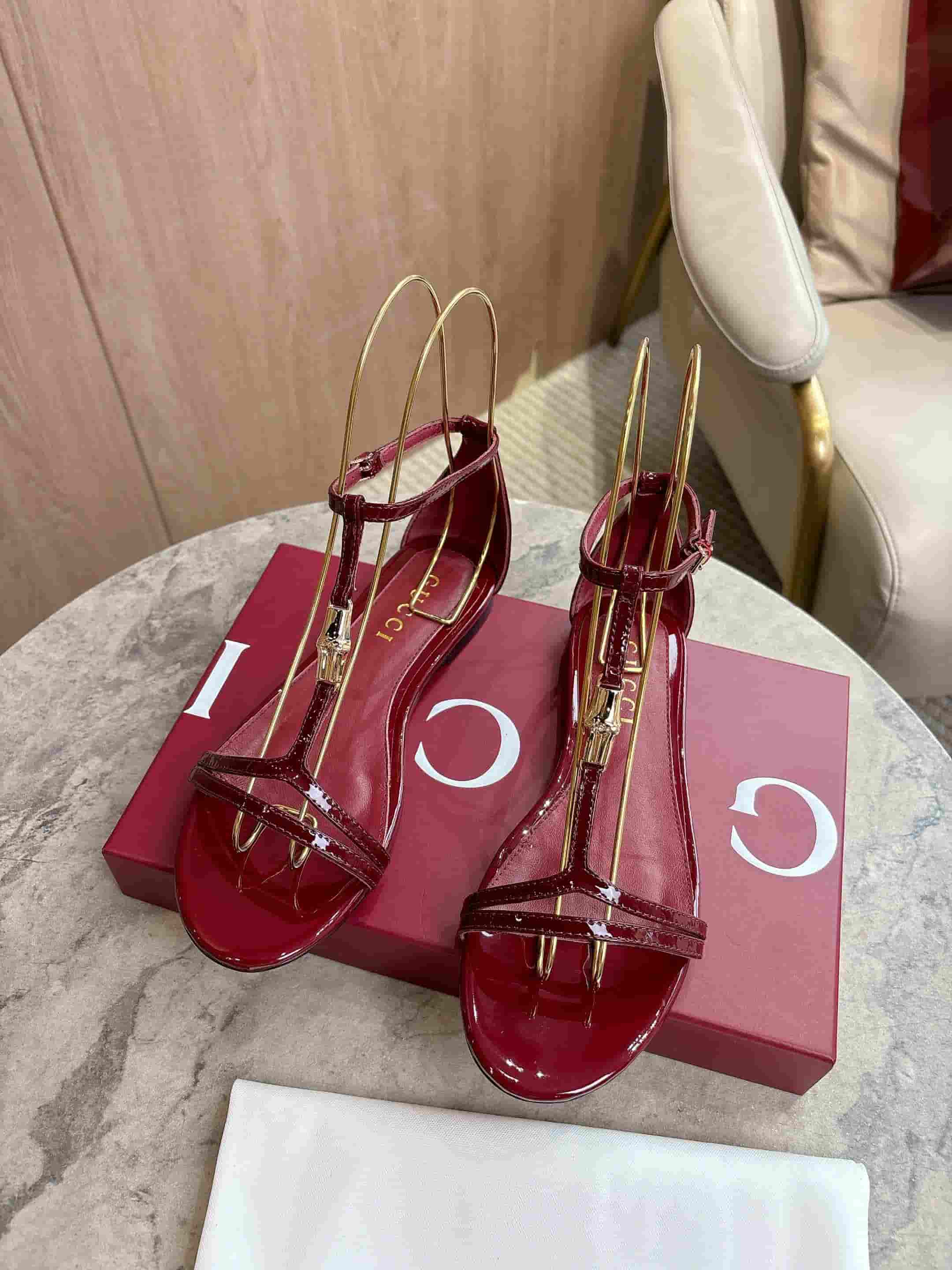 Gucci thong sandal with Bamboo Shoes Women