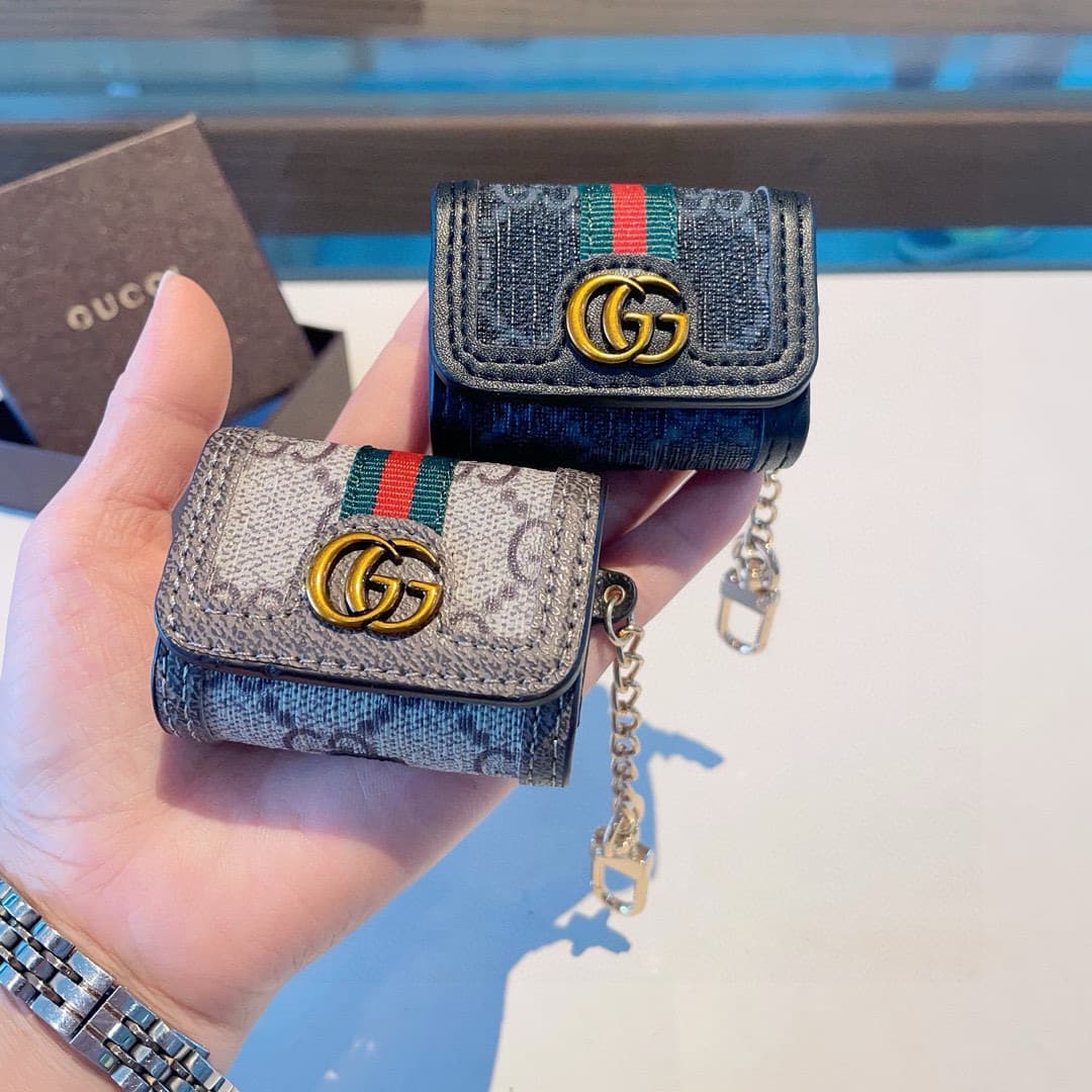 Gucci Ophidia GG Supreme canvas AirPods case