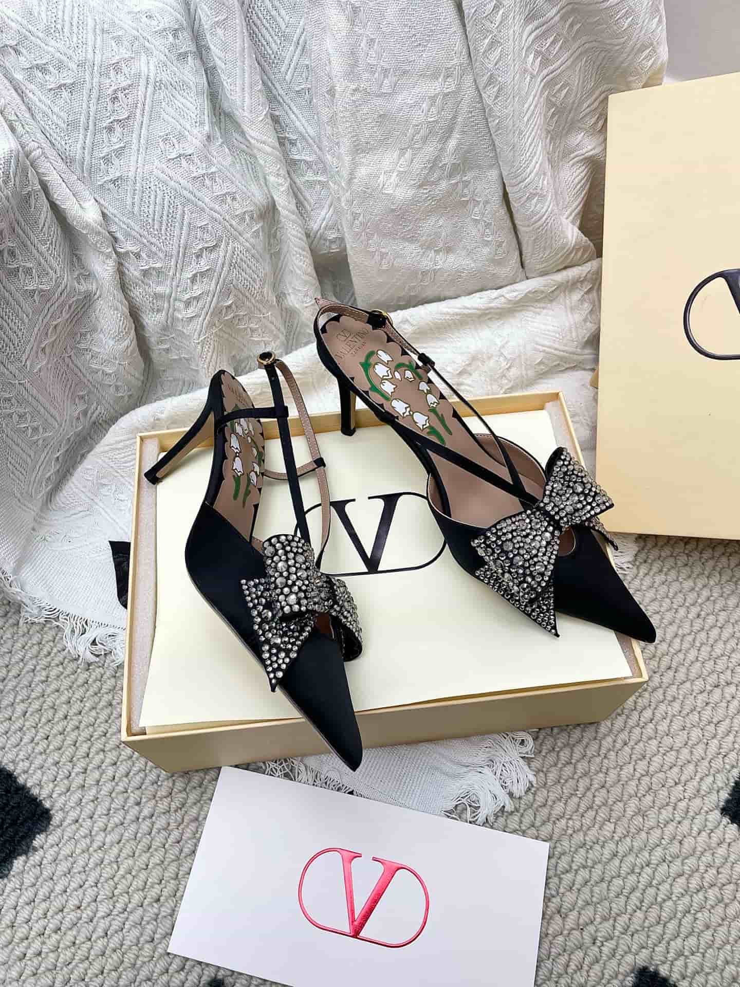 Valentino Garavani Bowow Slingback Pump Shoes Women