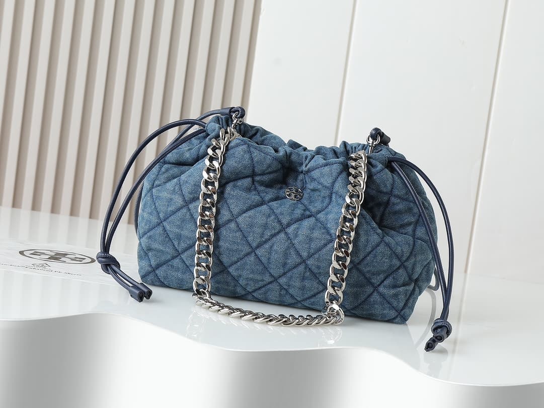 Tory Burch Large Willa Denim E/W Drawstring Bag in blue high