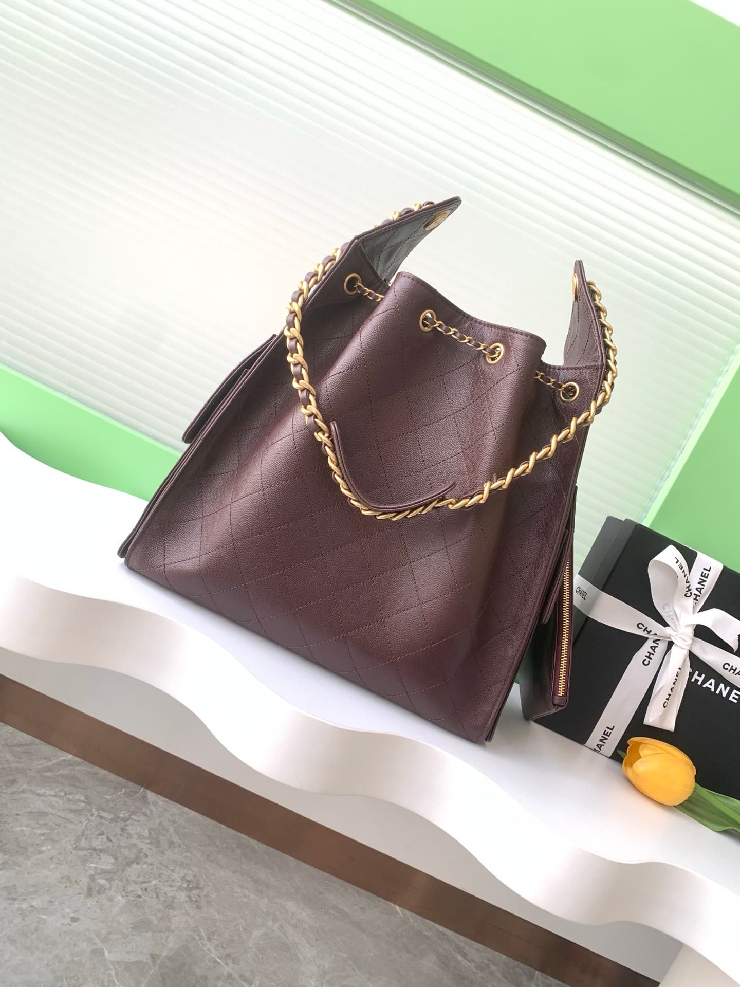 Chanel 25 Medium Hobo Medium handbag AS5311 Grained Calfskin & Gold-tone Metal Burgundy A