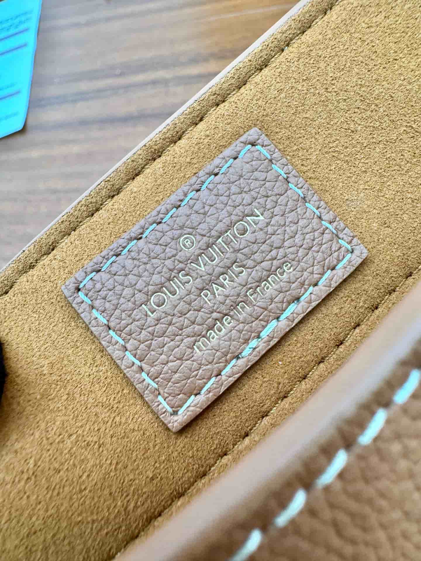 Louis Vuitton Low Key Messenger Cognac Brown Calf leather M13151 TOP