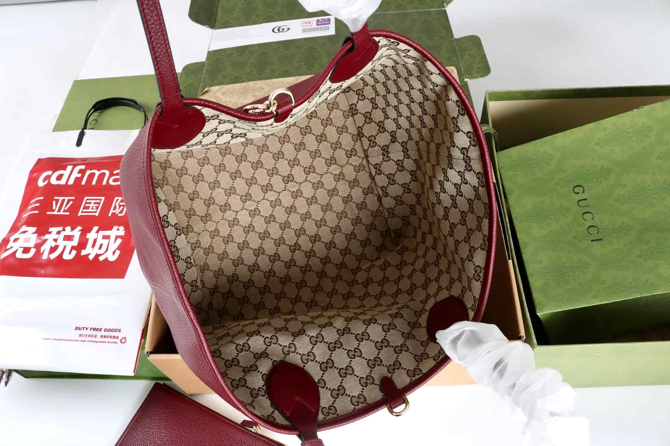 Gucci Totissima large reversible tote bag 839112 Red leather High