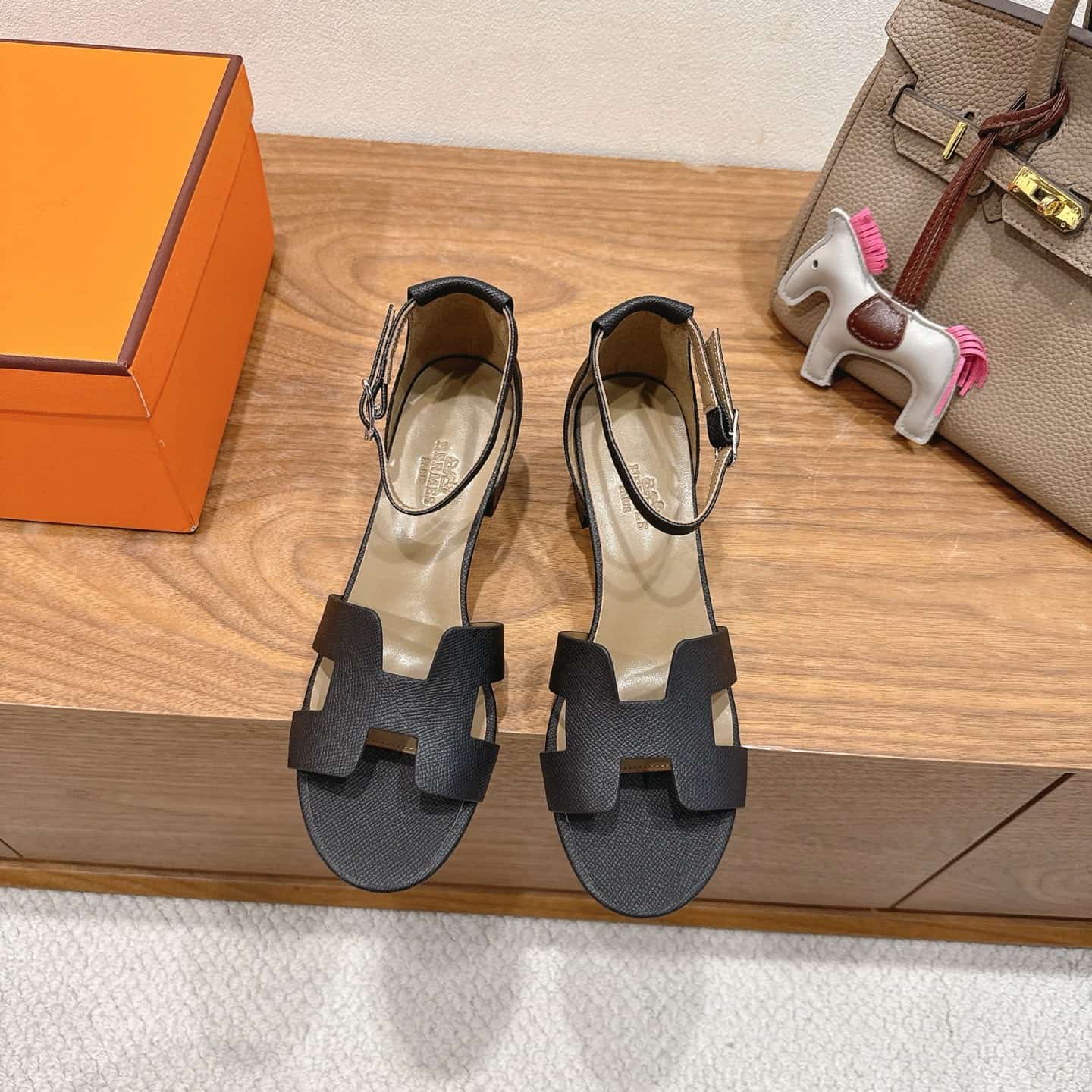 Hermes Sandal shoes Medium Women