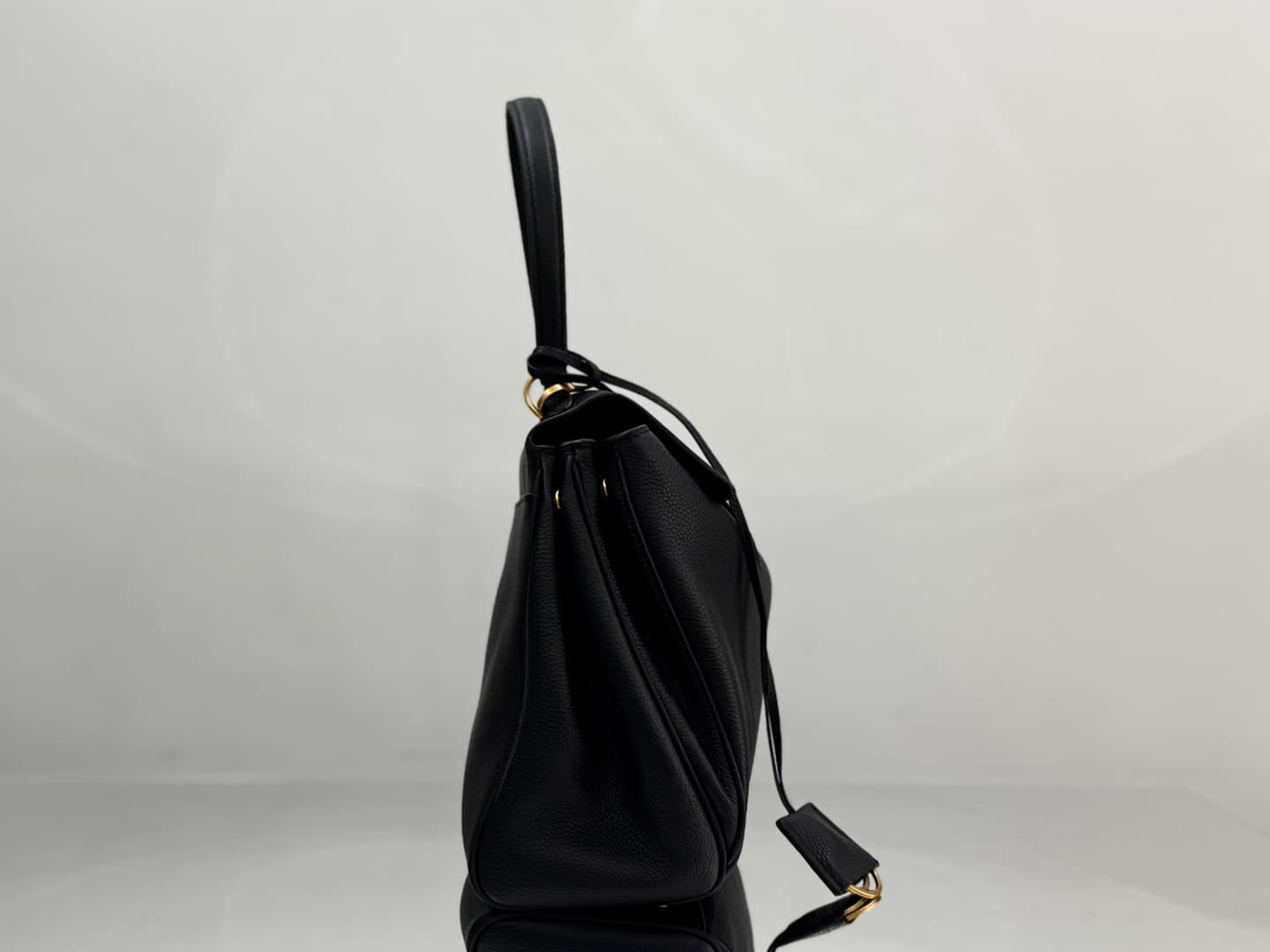 Balenciaga Rodeo Medium Bag in Black Leather With Gold-Tone Metal TOP