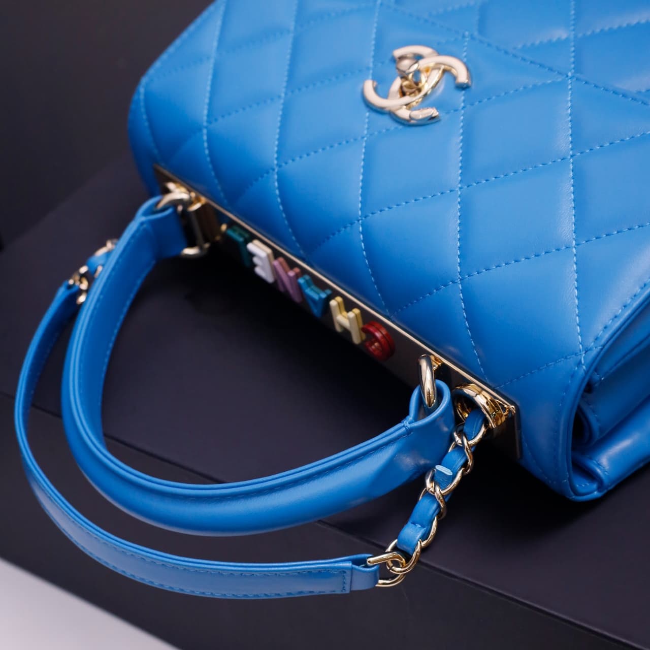 SMALL FLAP BAG WITH TOP HANDLE Lambskin Gold Metal Blue A
