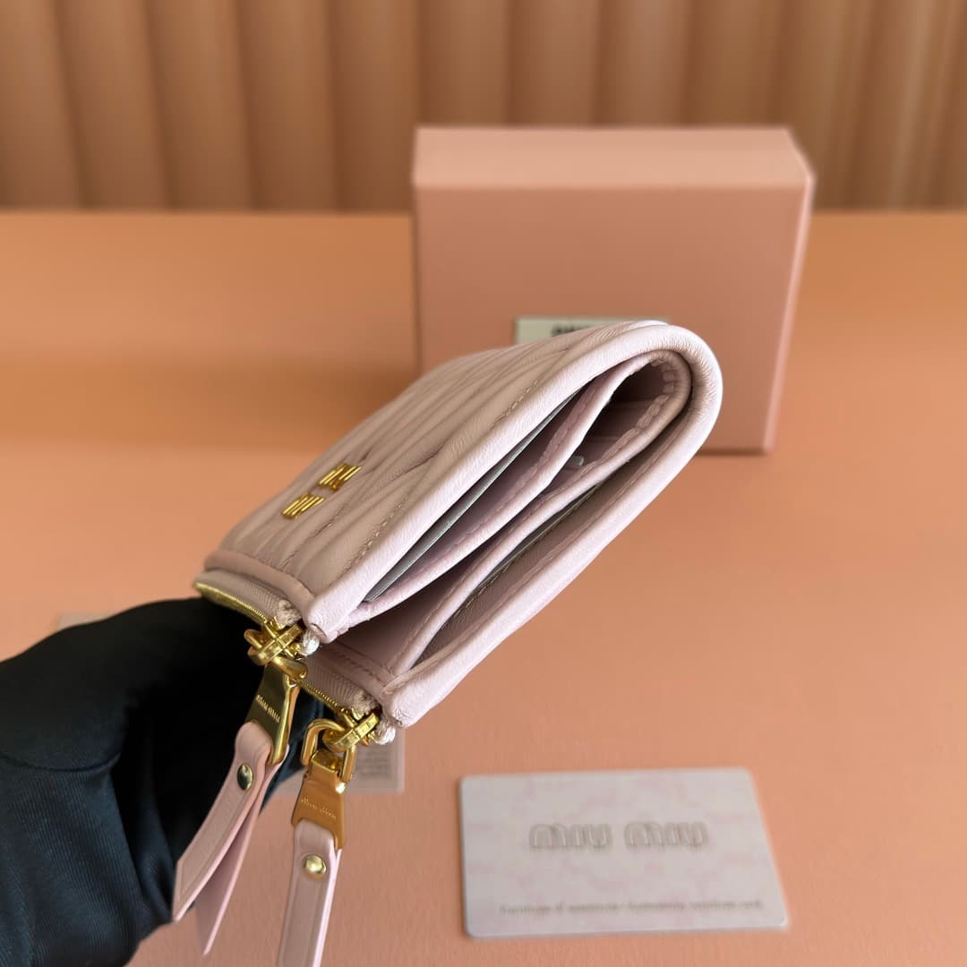 Miu Miu Begonia Alabaster Pink Matelassé Nappa Leather Wallet 5MV017 TOP