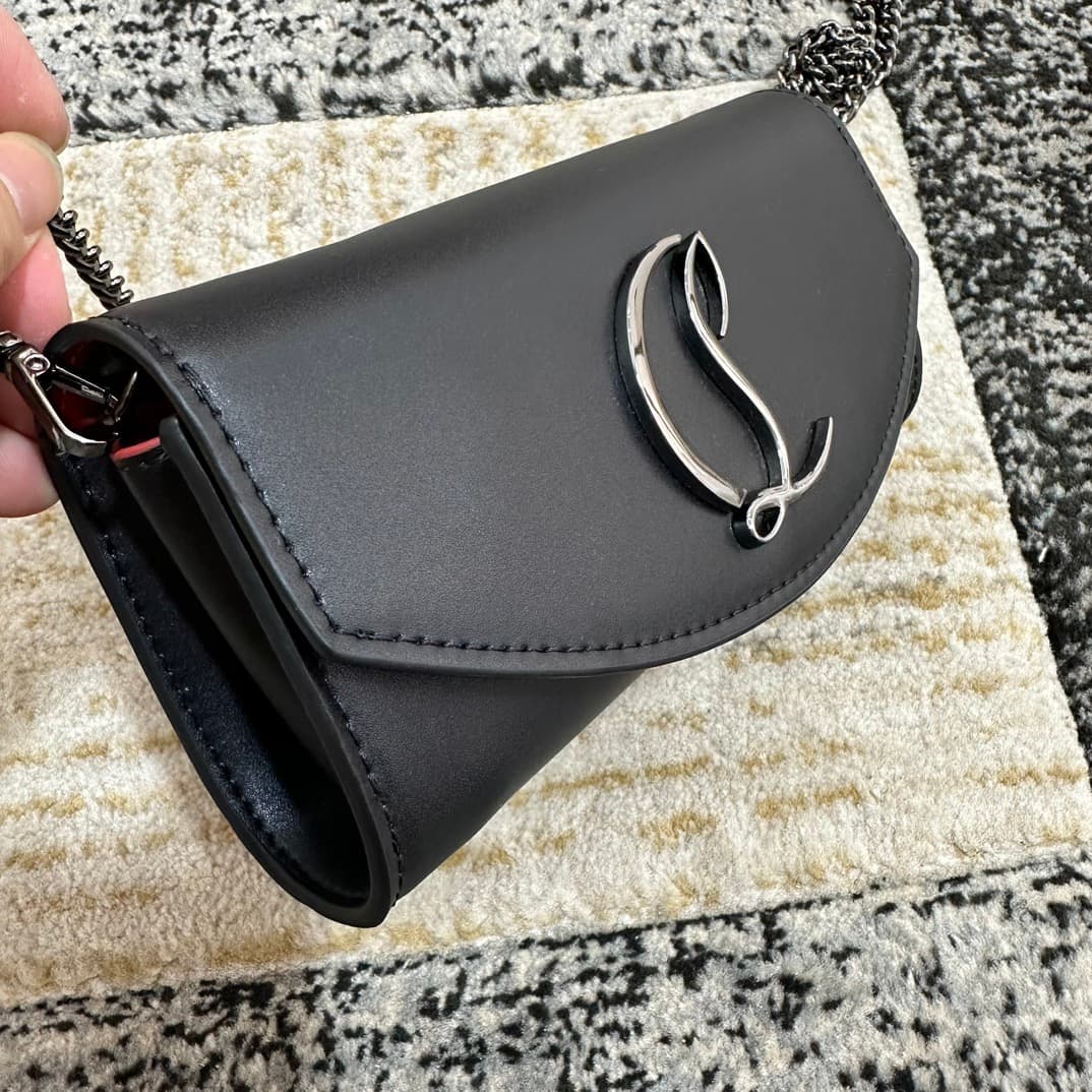 Christian Louboutin Loubi54 leather shoulder bag in black High