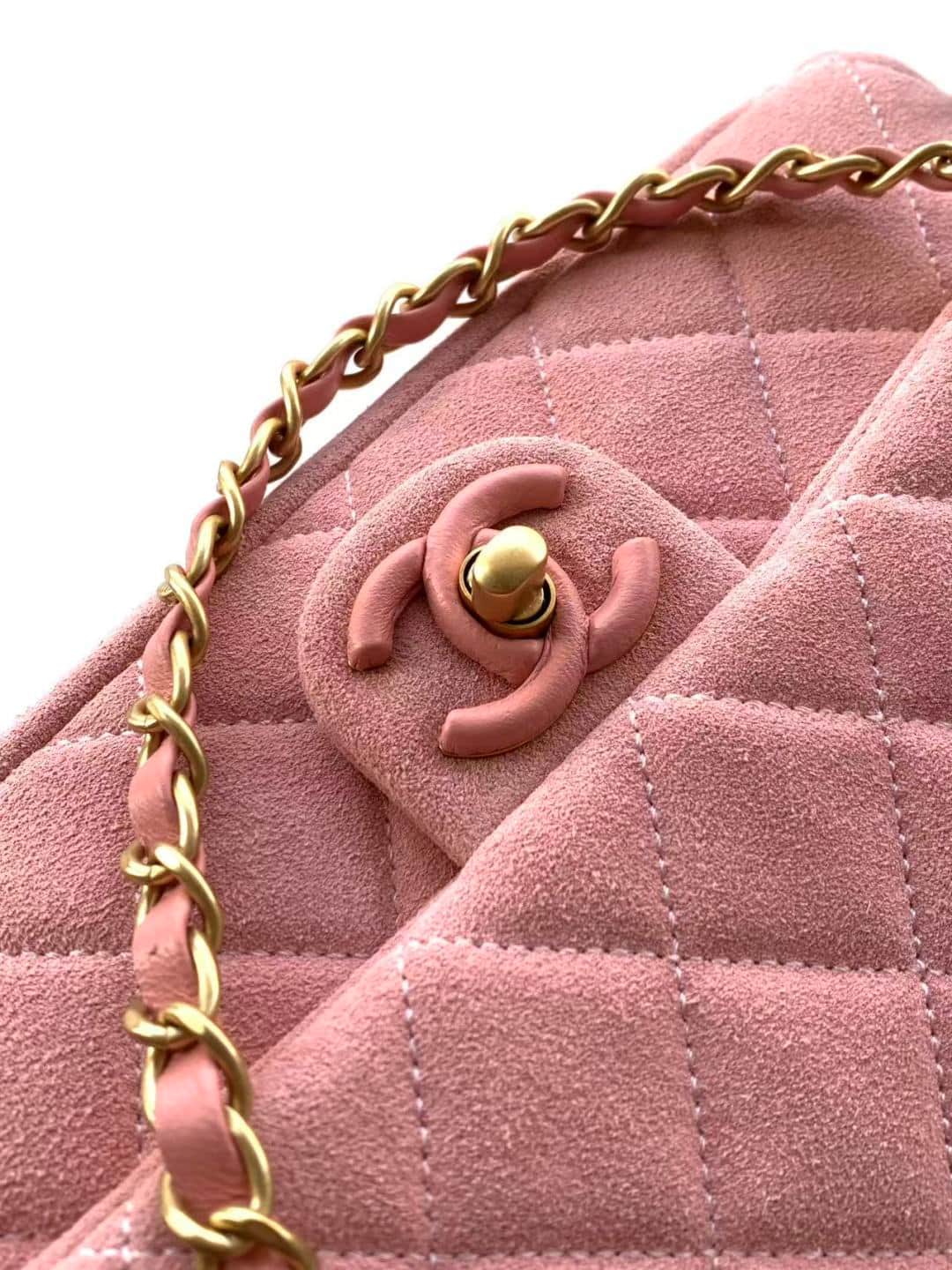 Chanel Classic Flap bag in Pink Suede & Gold-Tone Metal AS5987 A