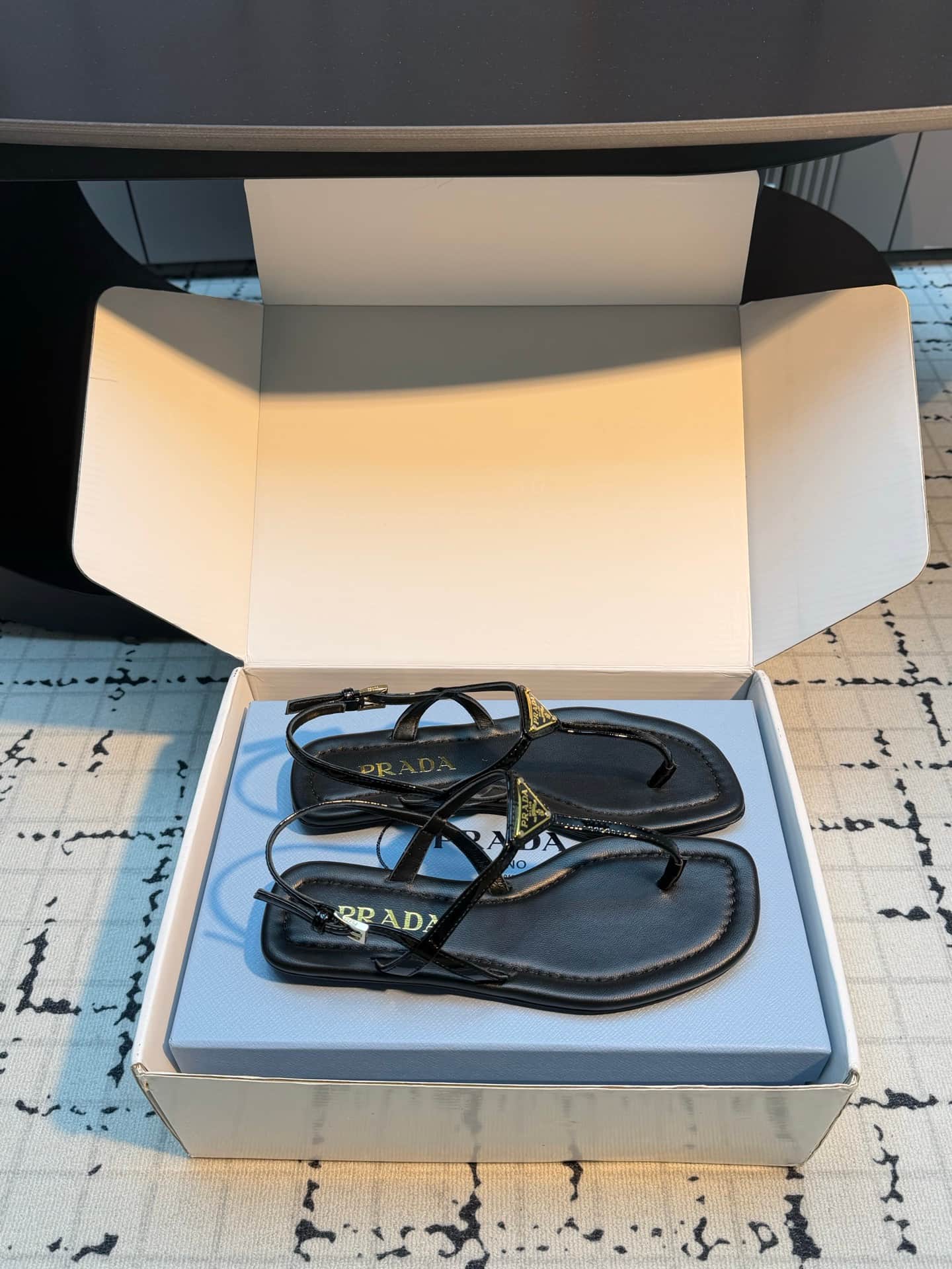Prada Patent Leather Thong Sandals Shoes Women