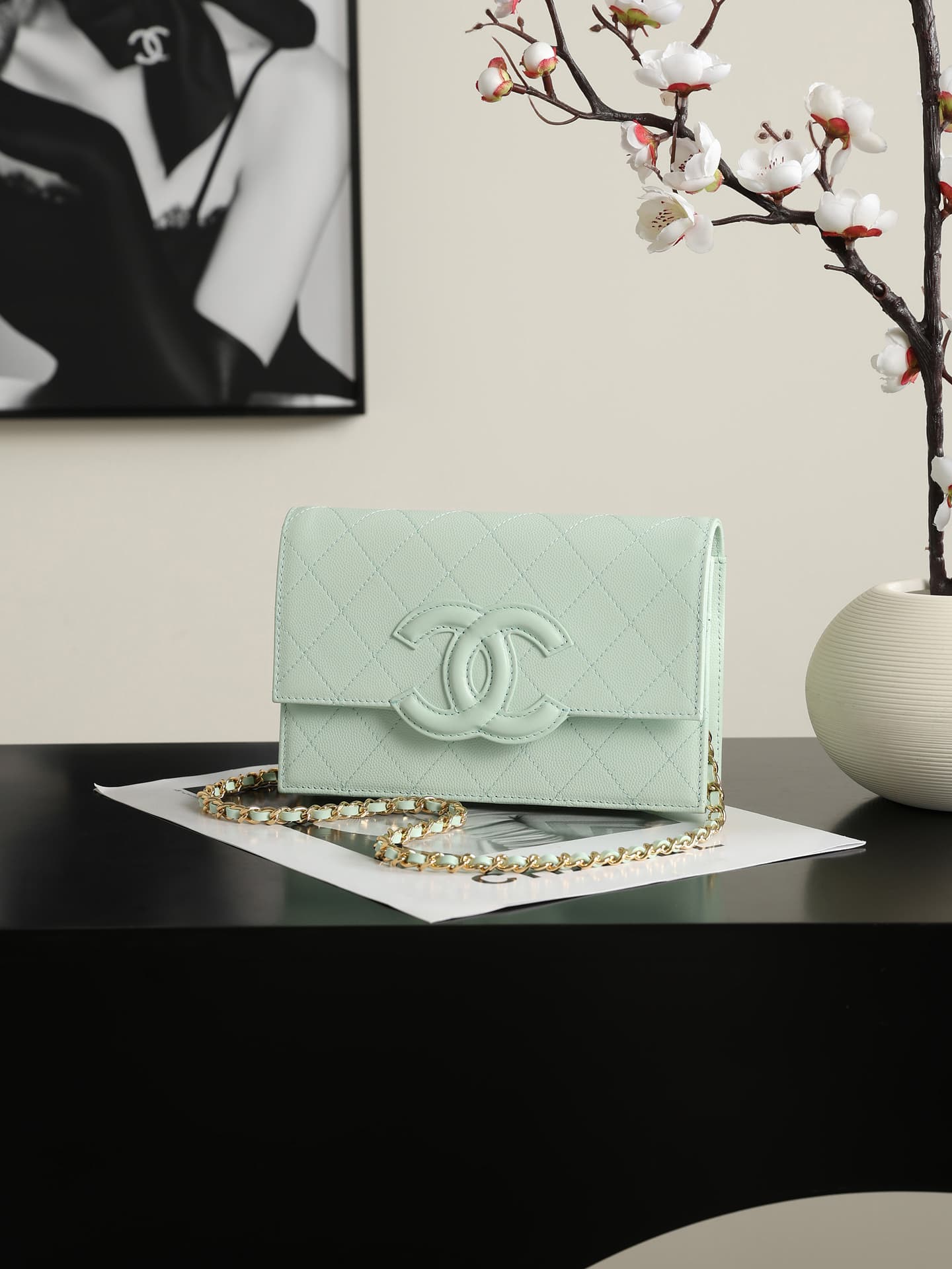 Chanel Wallet on Chain Shiny Grained Calfskin Lambskin & Gold-Tone Metal Light Green AP5455 A