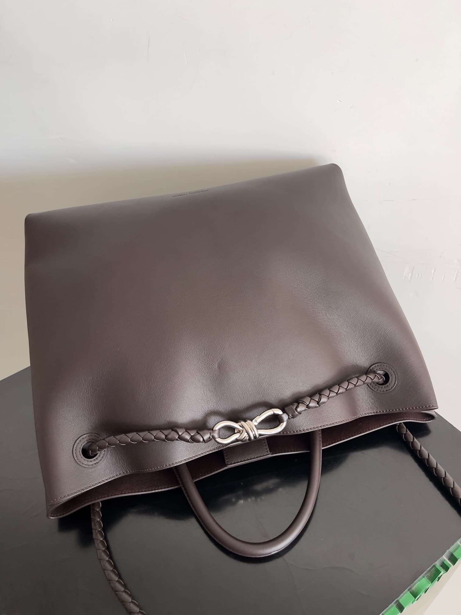 BV Andiamo Large tote bag in brown calfskin leather TOP