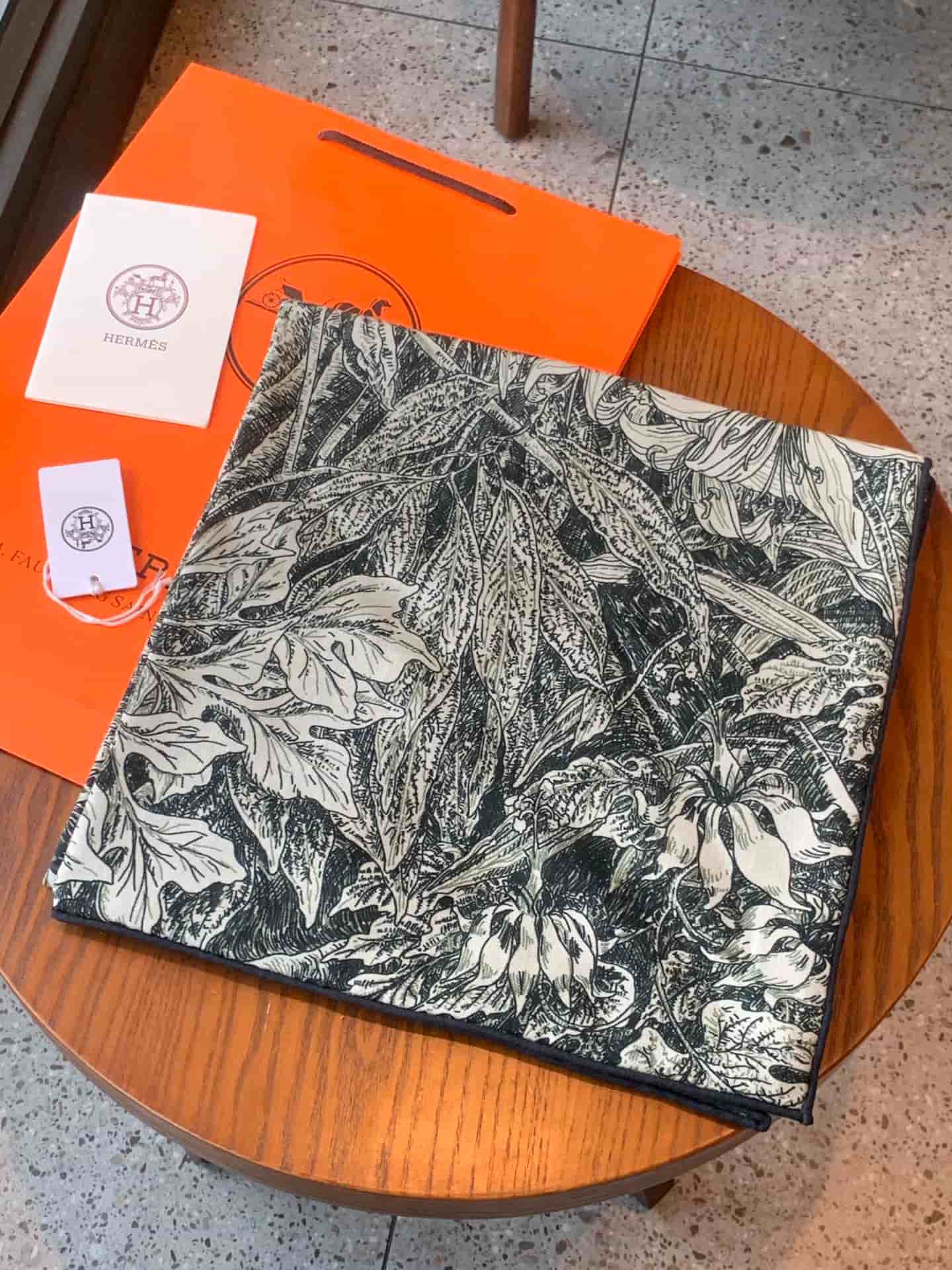 Hermes Cashmere Silk All'Orto Botanico di Palermo 140 shawl
