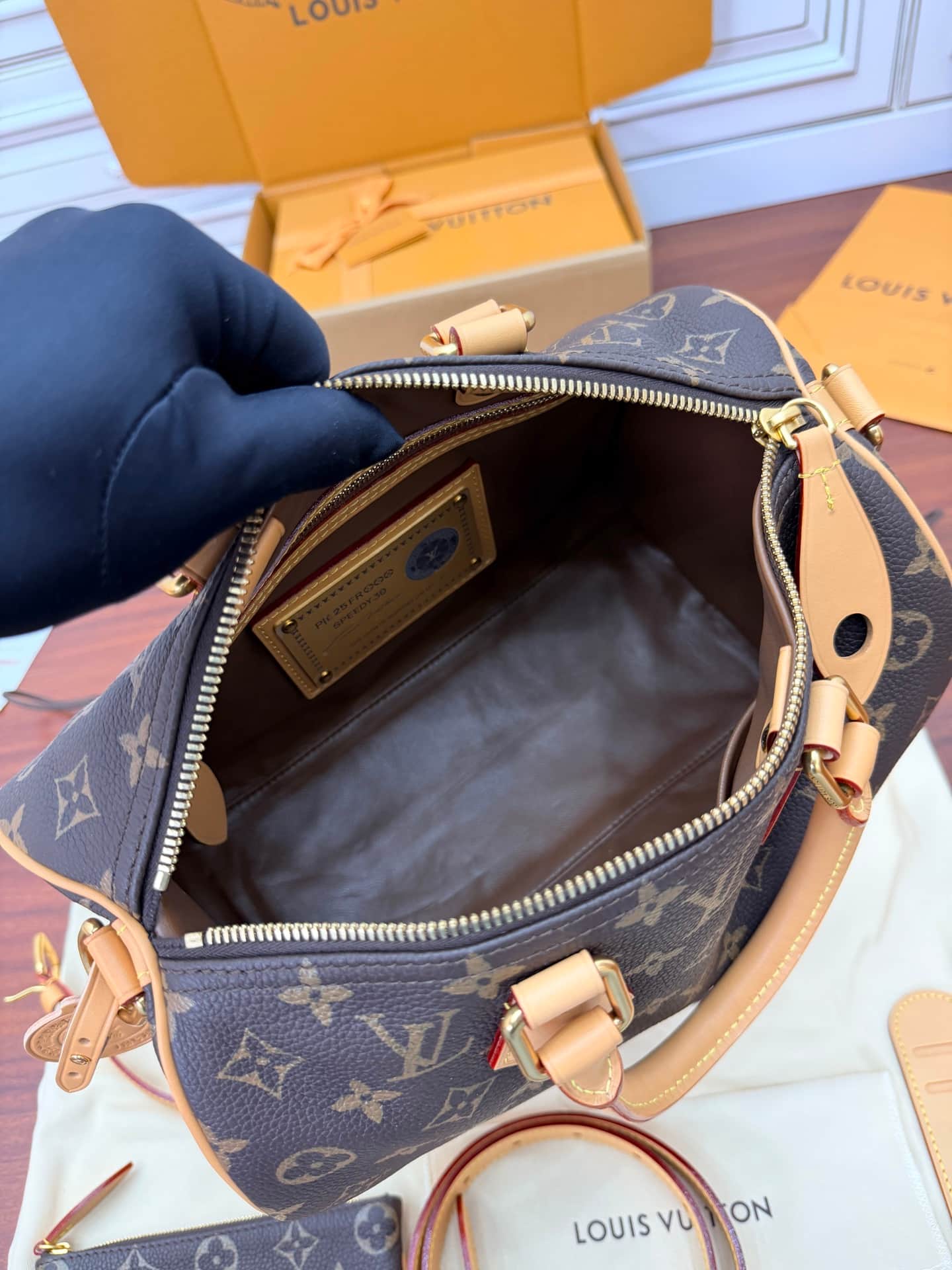 Louis Vuitton Speedy P9 Bandoulière 30 Monogram Canvas M13915 TOP