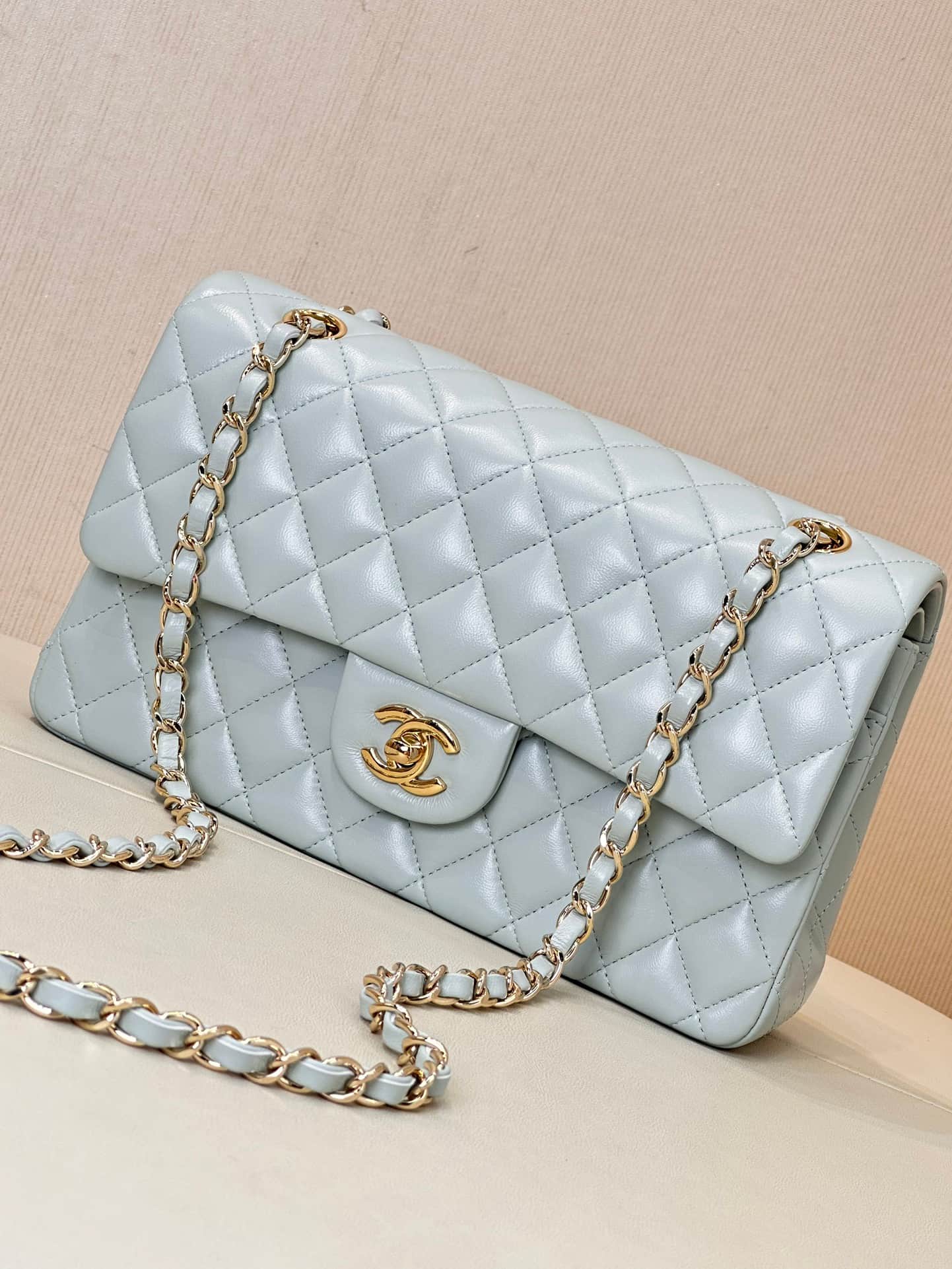 Chanel Medium CLASSIC HANDBAG Lambskin Gold-Tone Metal Light Blue TOP