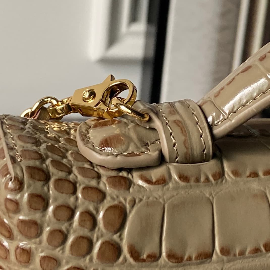 Chanel Large Vanity with chain Crocodile Embossed Calfskin & Gold-Tone Metal Khaki AS5347 A