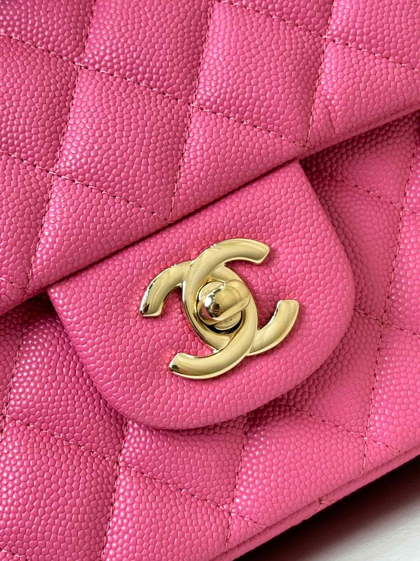 Chanel Medium CLASSIC HANDBAG Grained  Calfskin & Gold-Tone Metal Peach TOP