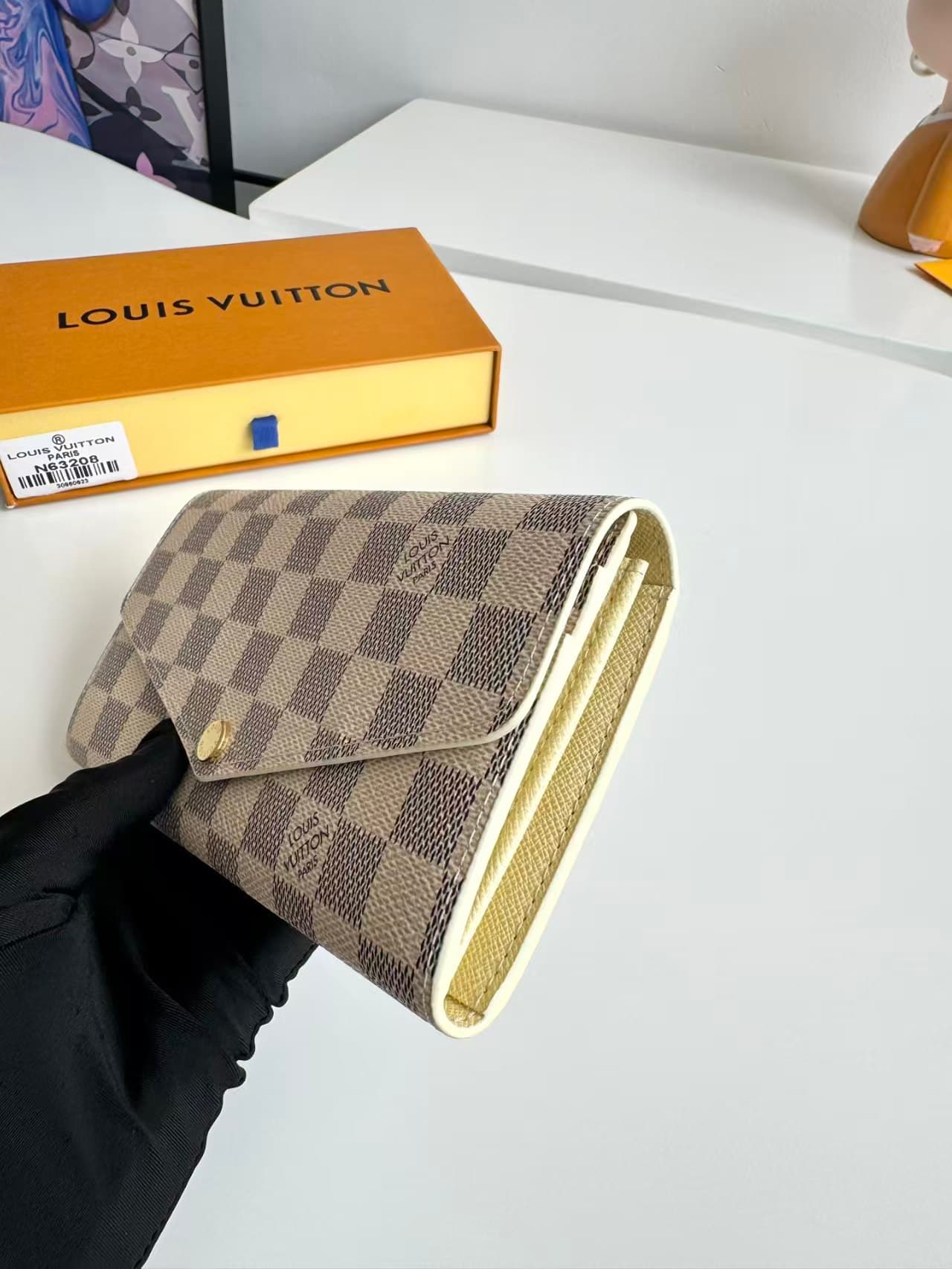 Louis Vuitton SARAH WALLET Damier Azur High