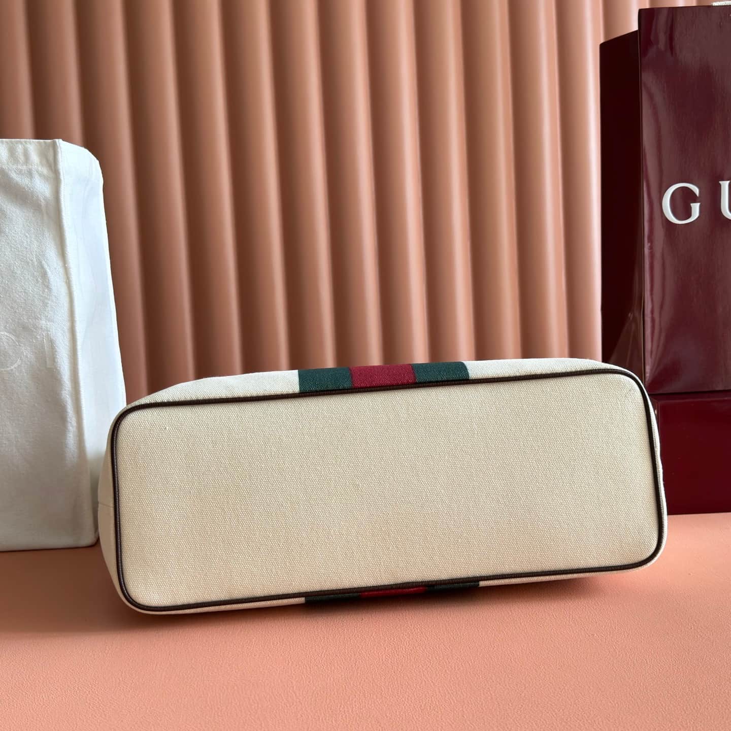Gucci Tribeca large tote bag with charm natural canvas ‎A0034D High