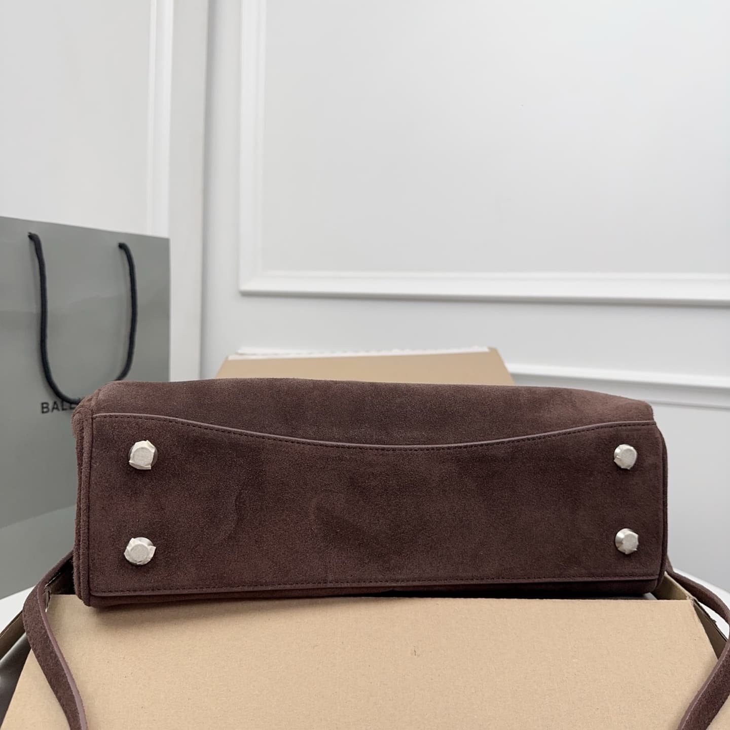 Balenciaga Rodeo Medium Bag inlight espresso Waxed Suede Calfskin With Silver-Tone Metal High